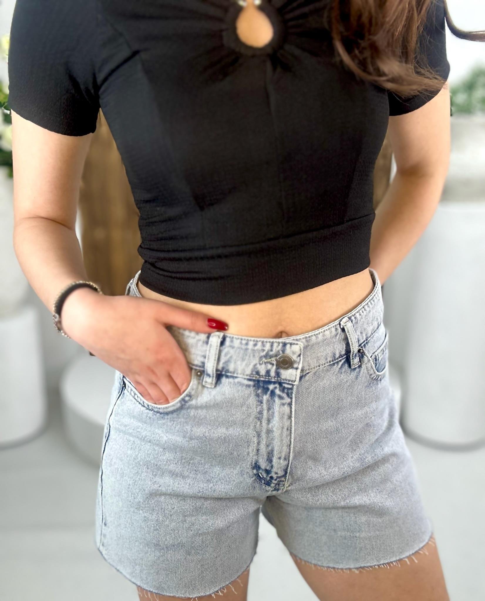 Basic Kesik Paça Jean Şort