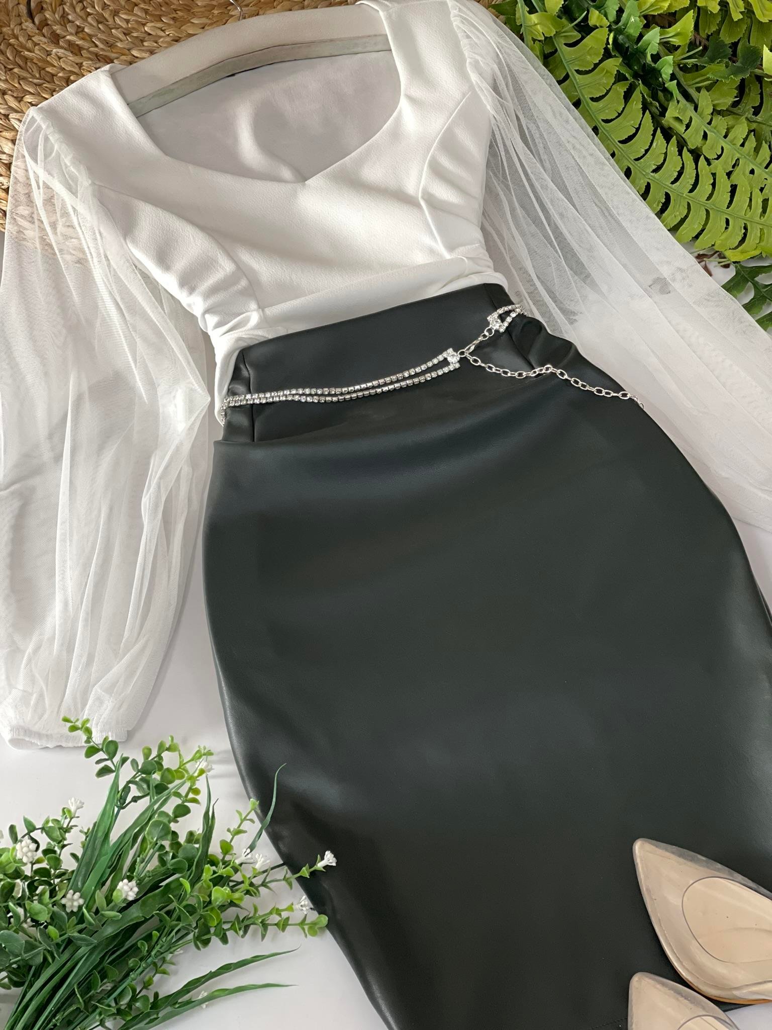 Beli Lastikli Fermuarsız Yırtmaçsız Full Likralı Deri Kalem Etek