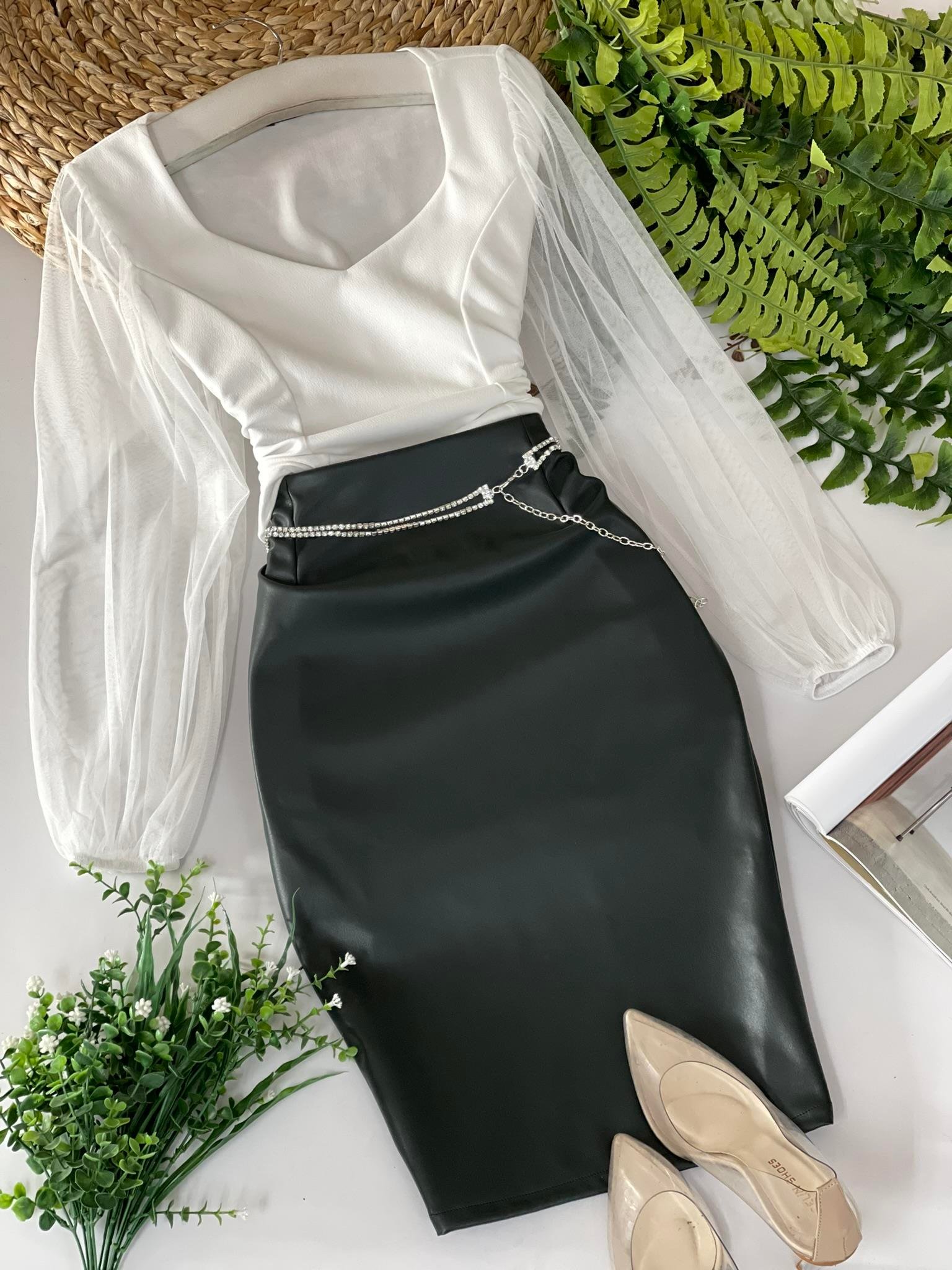 Beli Lastikli Fermuarsız Yırtmaçsız Full Likralı Deri Kalem Etek