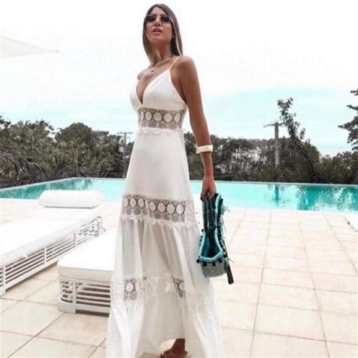 BUBBLE KUMAŞ GÜPÜR DETAYLI BEYAZ ELBİSE