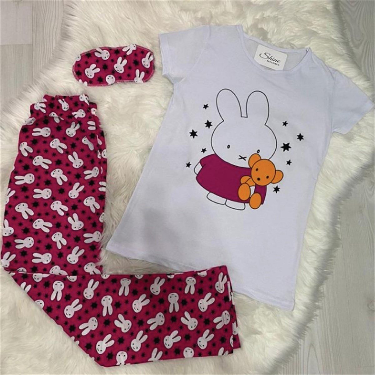 BUNNY  PENYE KUMAŞ PİJAMA TAKIM 