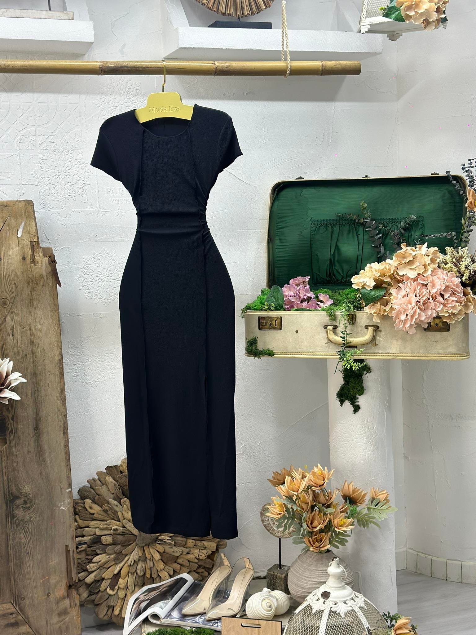 Burgu Kumaş Ters Dikiş Detaylı Uzun Elbise