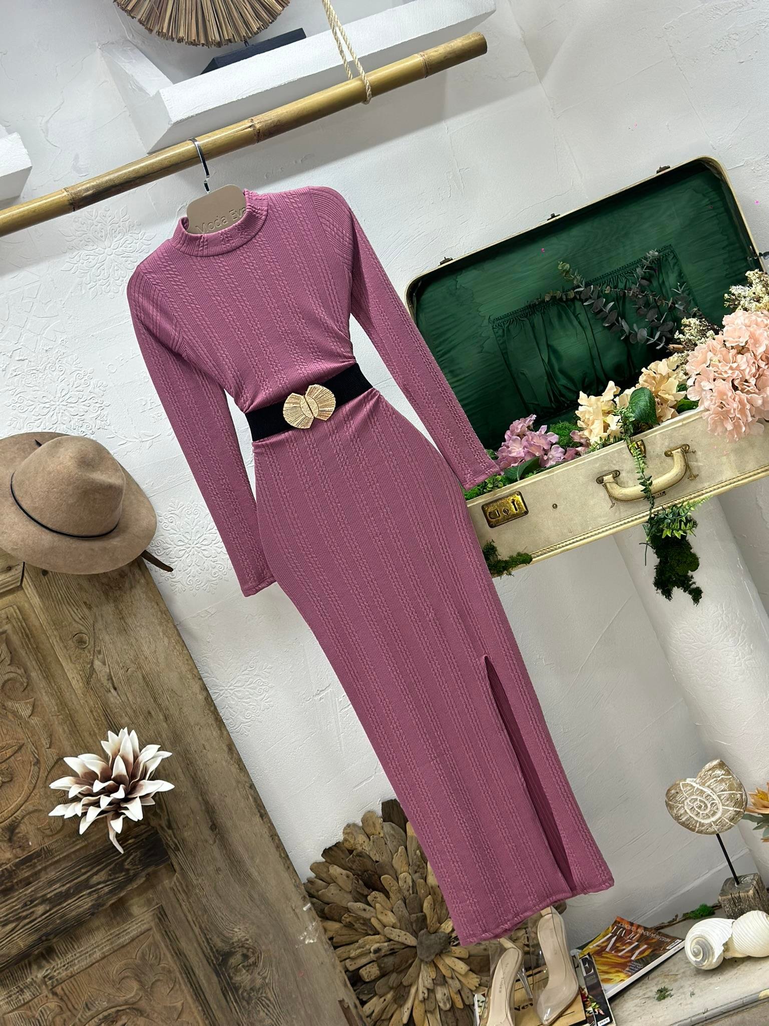 Burgu Kumaş Yan Yırtmaçlı Pembe Uzun Elbise