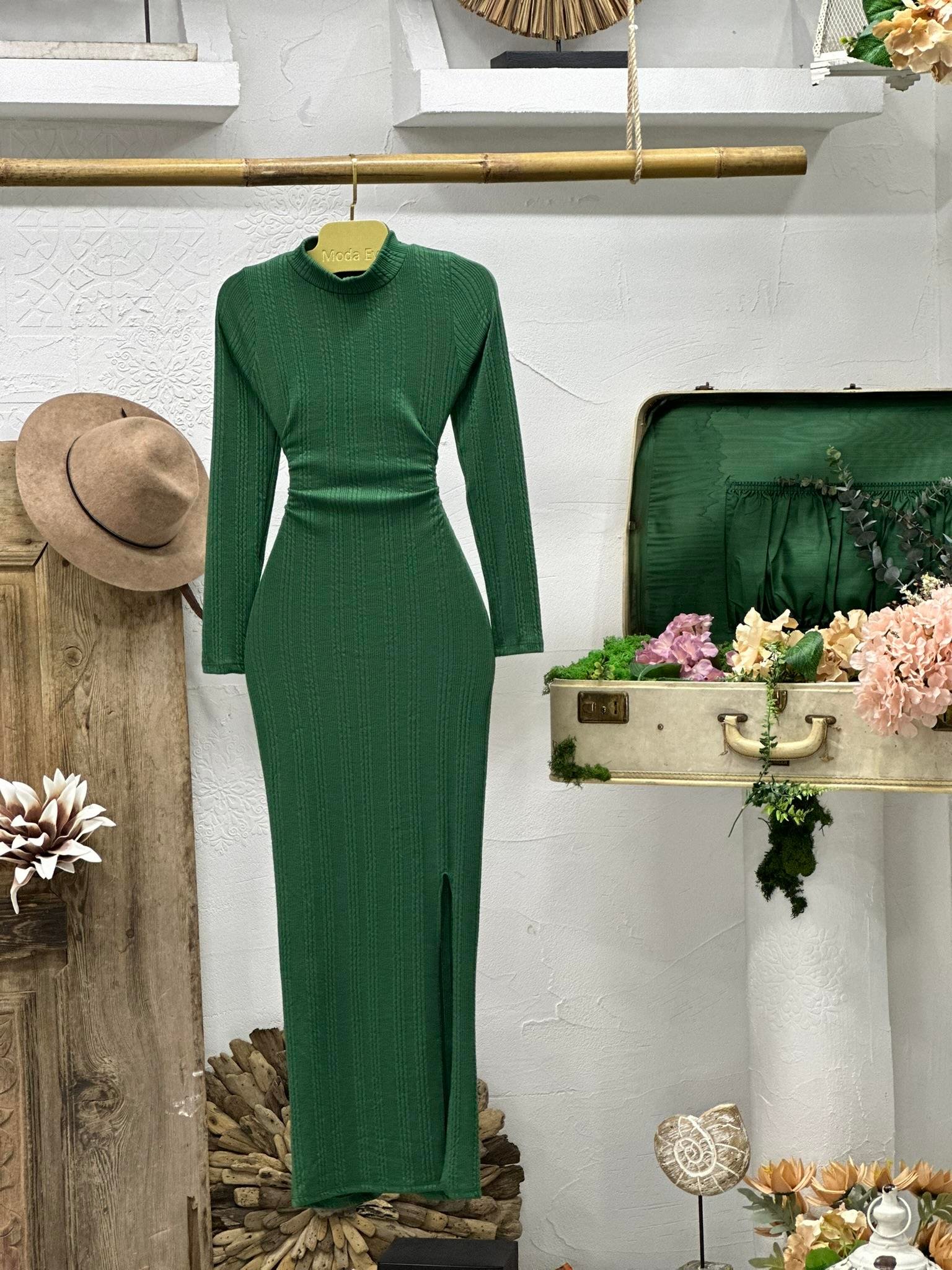 Burgu Kumaş Yan Yırtmaçlı Yeşil  Uzun Elbise