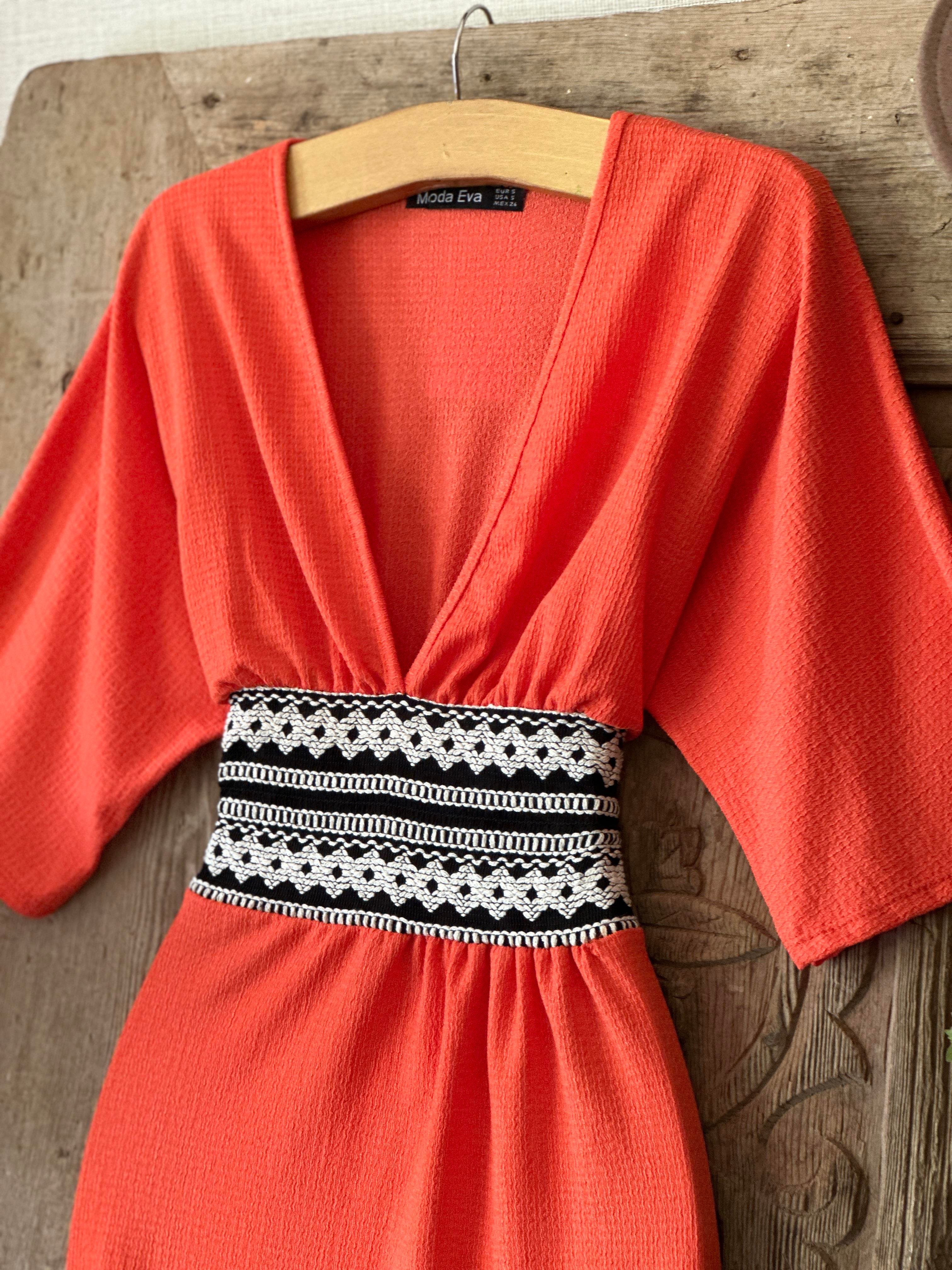 Bürümcük Kumaş Bel Örme Detaylı Rahat Midi Elbise