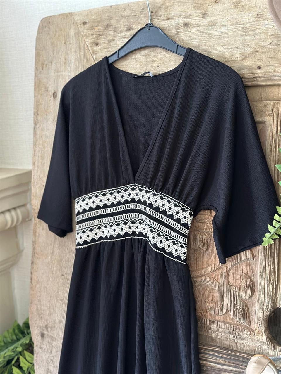 Bürümcük Kumaş Bel Örme Detaylı Rahat Midi Elbise