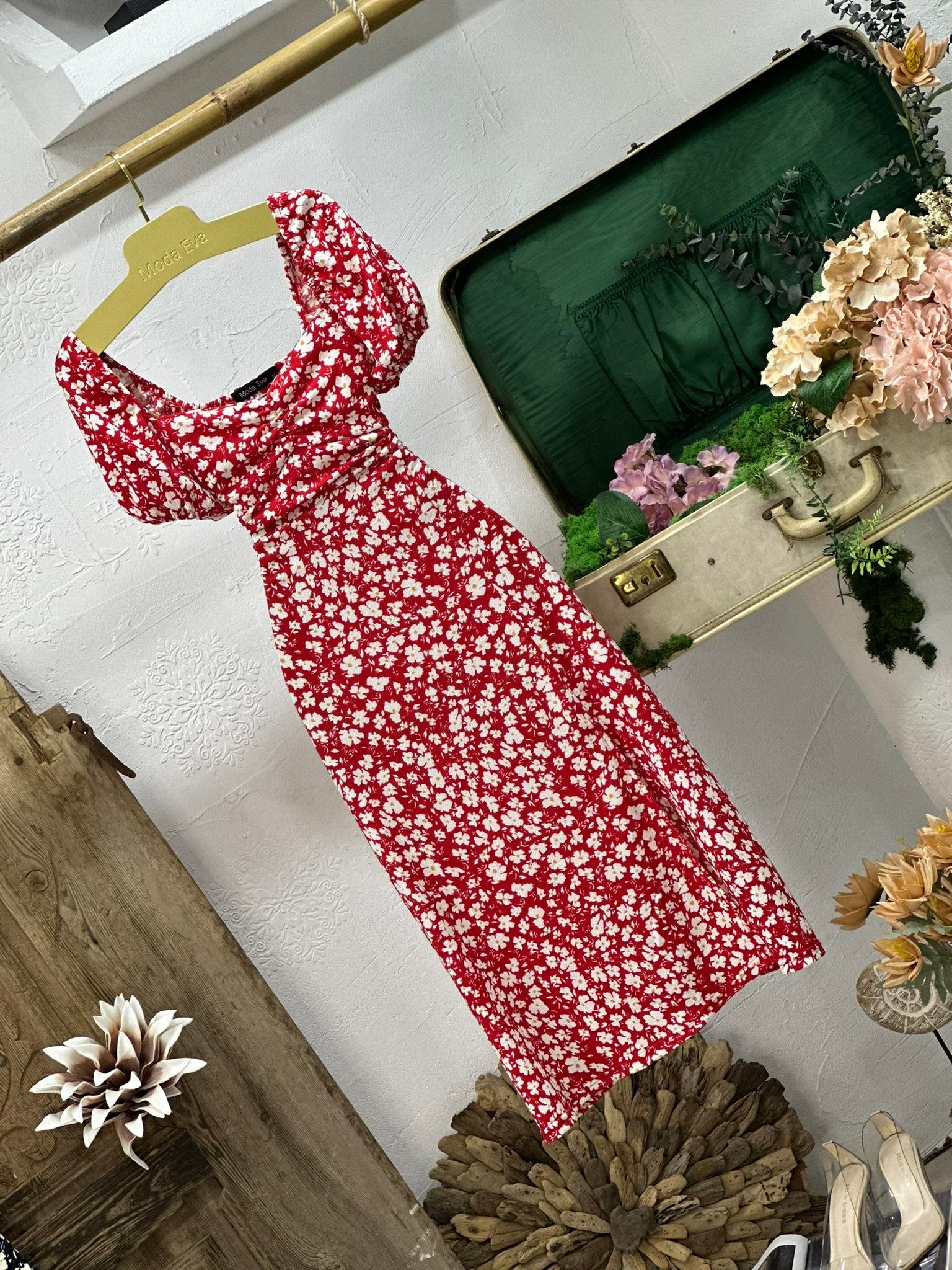 Bürümcük Kumaş Çiçek Desen Göğüs Büzgülü Sırt Gipeli Midi Boy Elbise