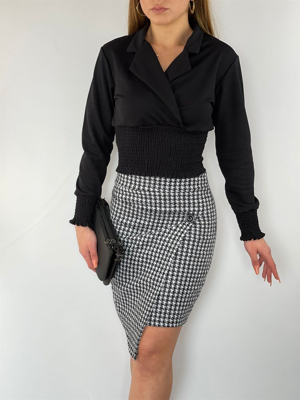 Crep Dokuma Gömlek Yaka Gipe Detaylı Bluz