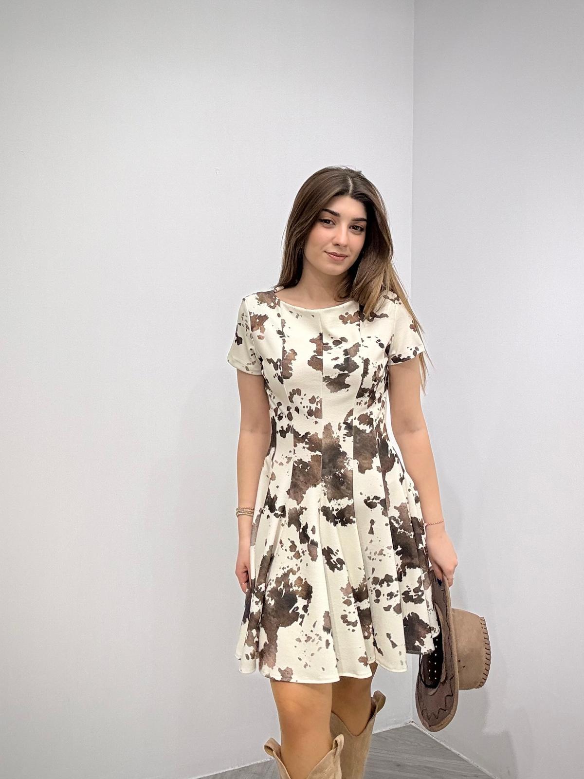 Crep Dokuma Kumaş Alaca Desen Tasarım Kloş Elbise