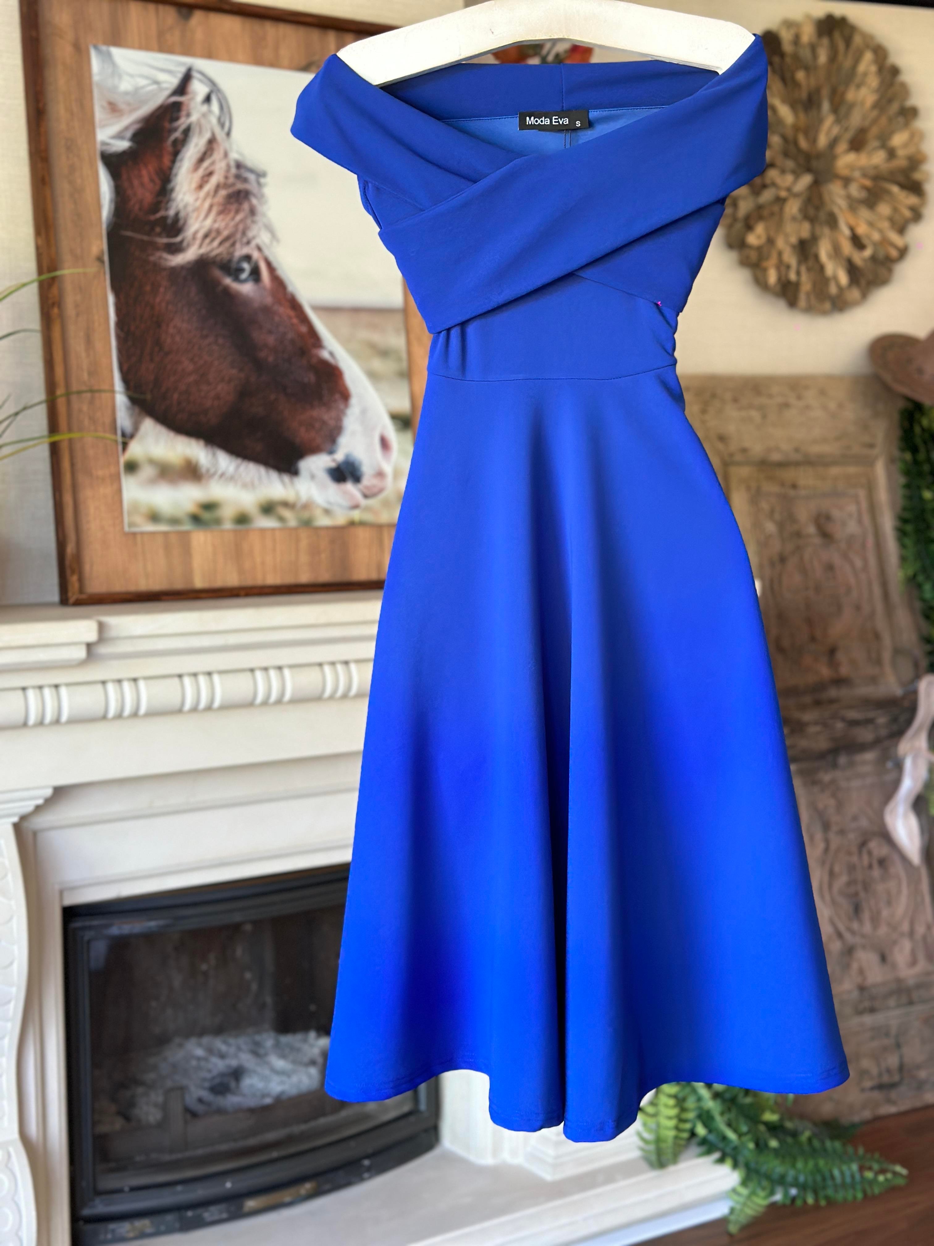 Crep Dokuma Kumaş Çapraz Yaka Midi Boy Elbise