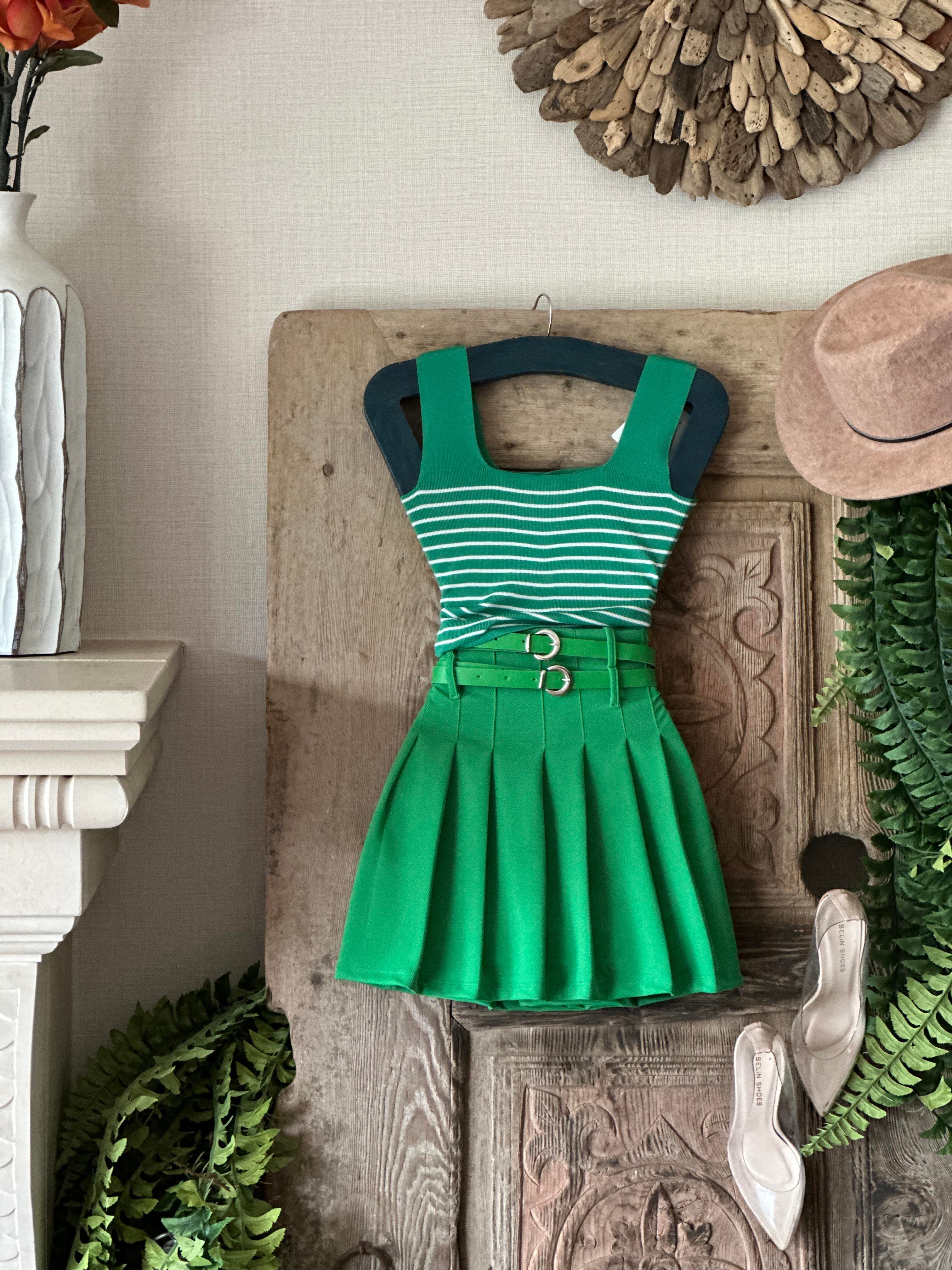 Crep Dokuma Kumaş Çift Kemerli Pileli Mini Etek