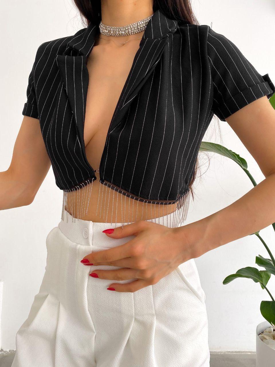 Crep Dokuma Kumaş Çizgi Desen Zincir Detay Kısa Ceket 