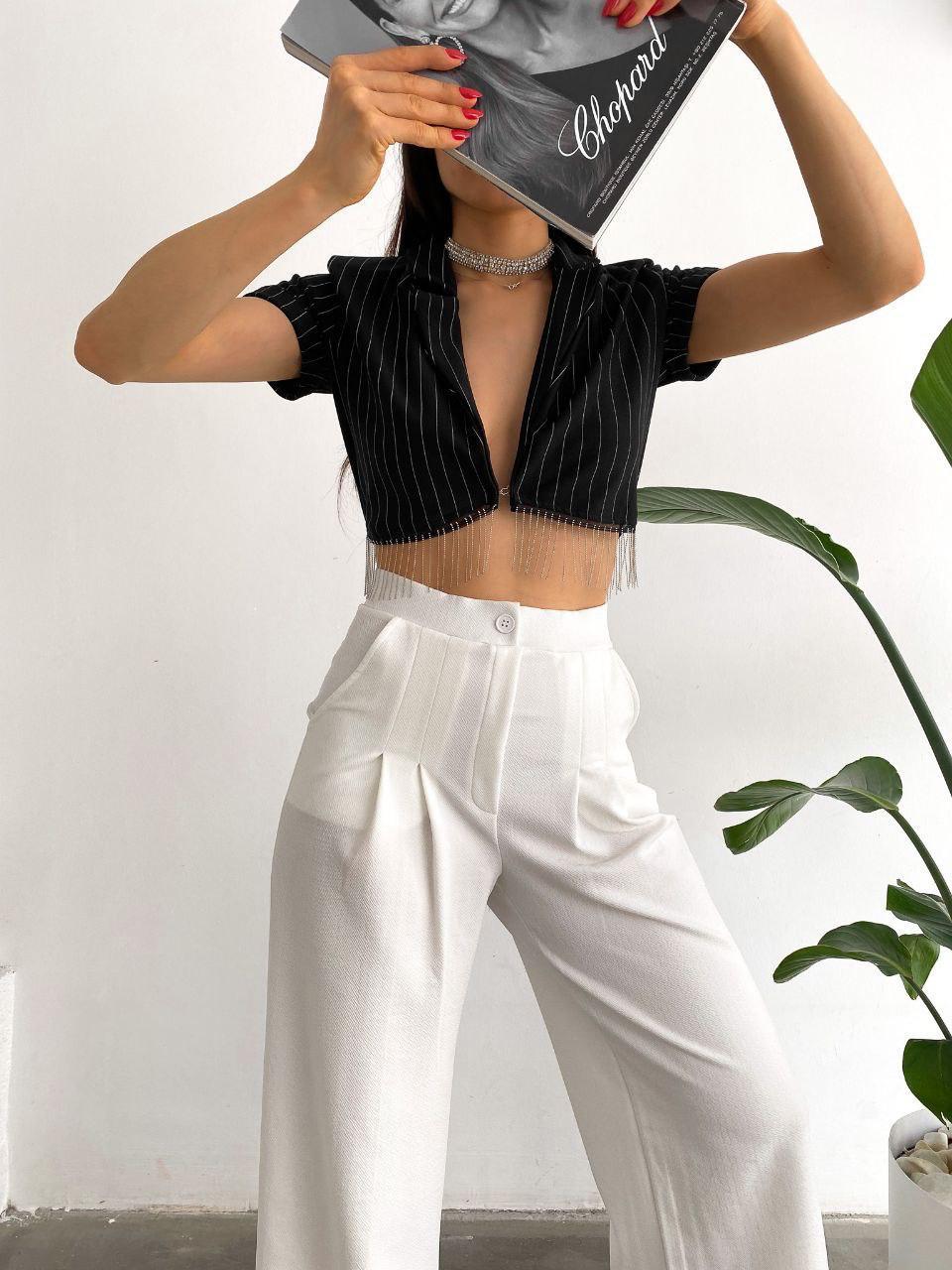 Crep Dokuma Kumaş Çizgi Desenli Zincir Detay Kısa Ceket