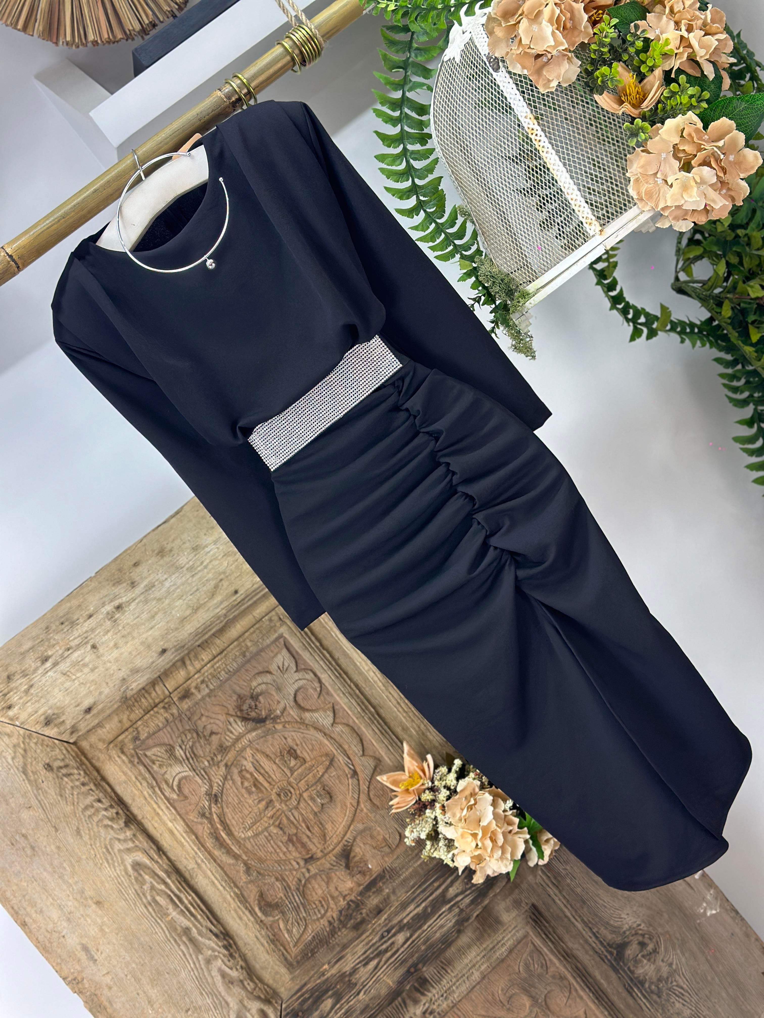 Crep Dokuma Kumaş Drape Detaylı Tasarım Elbise