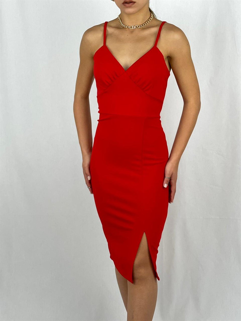 Crep Dokuma Kumaş Yırtmaçlı Kalem Elbise - Kırmızı