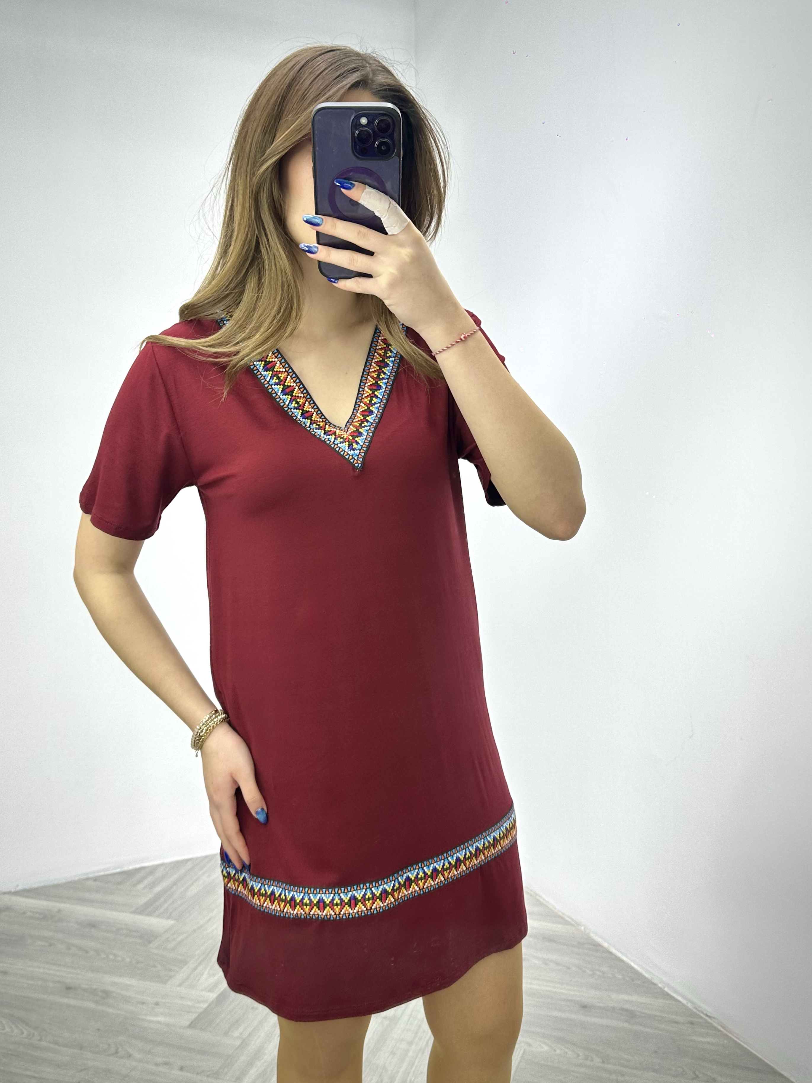 Crep Kumaş Etnik Desen Şeritli V Yaka Rahat Elbise Bordo