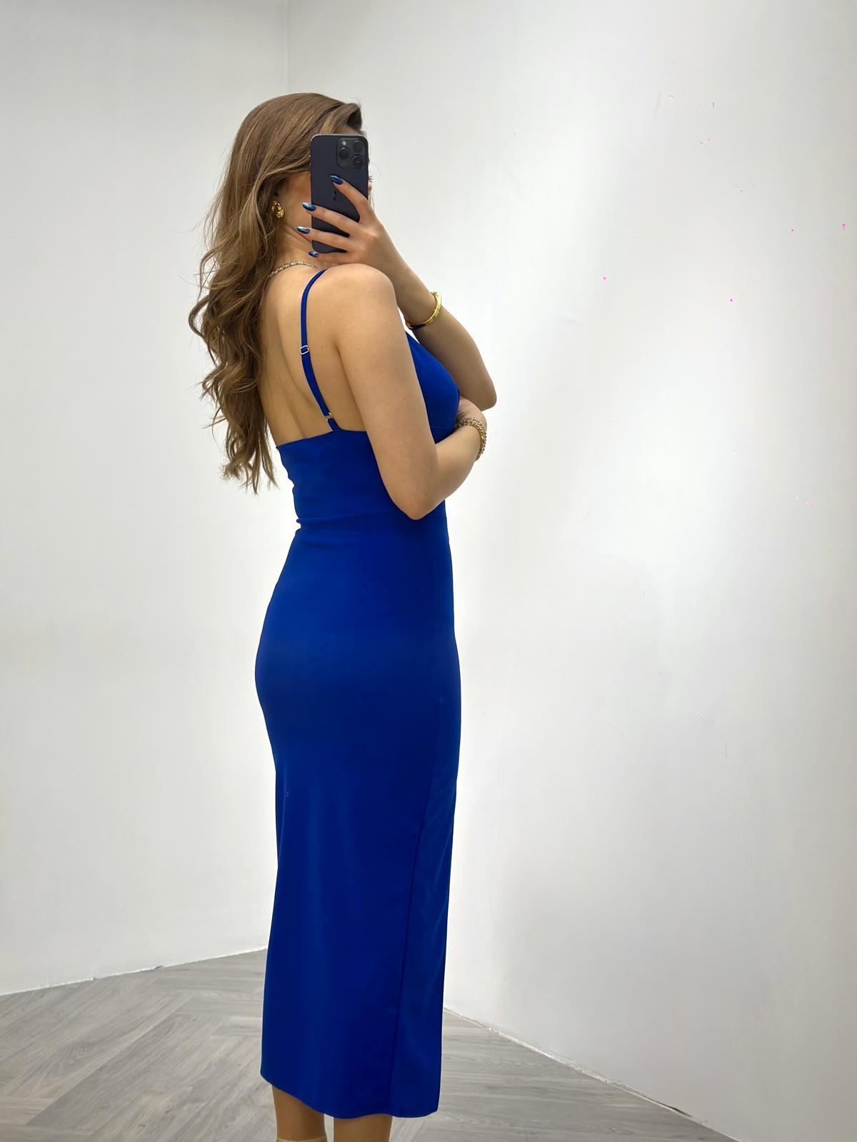 Crep Kumaş Kalp Yaka Askılı Göğüs Dolgulu Özel Üretim Kalem Elbise Saks