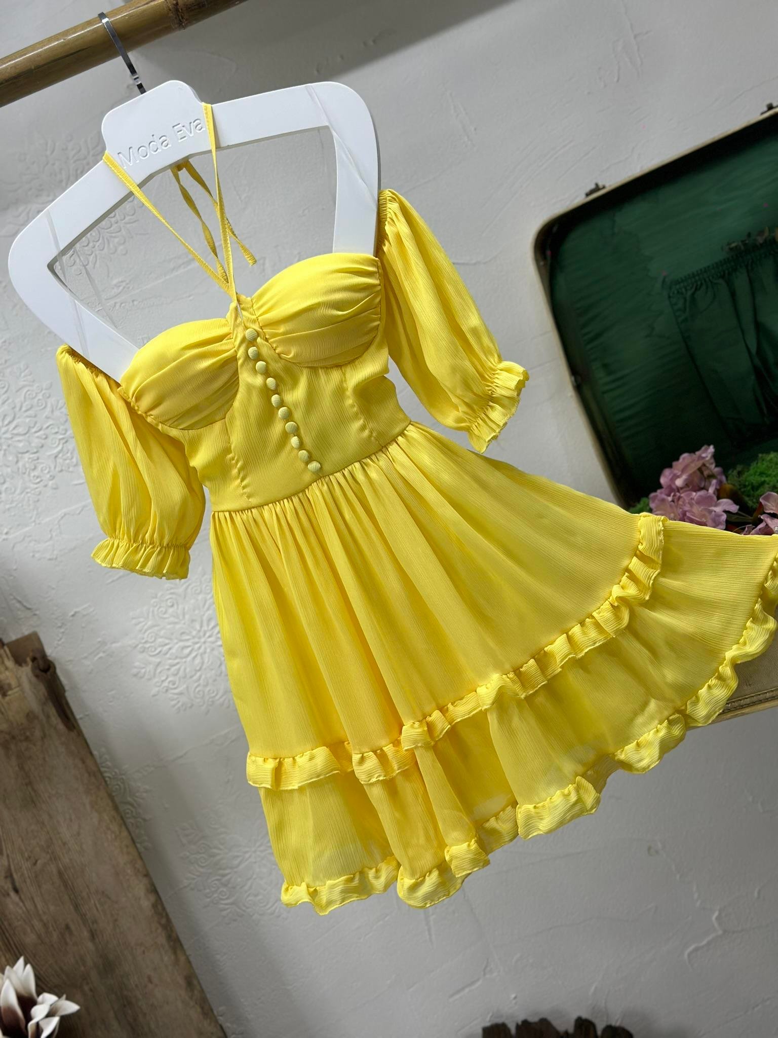 Dokulu Şifon Kumaş Düşük Kol Tasarım Kloş Elbise