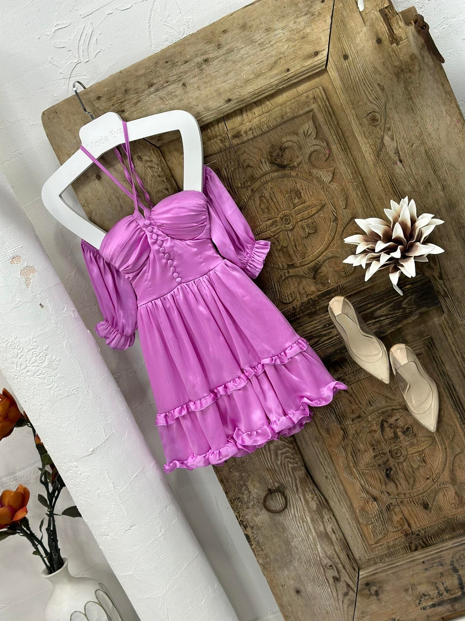 Dokulu Şifon Kumaş Düşük Kol Tasarım Kloş Elbise