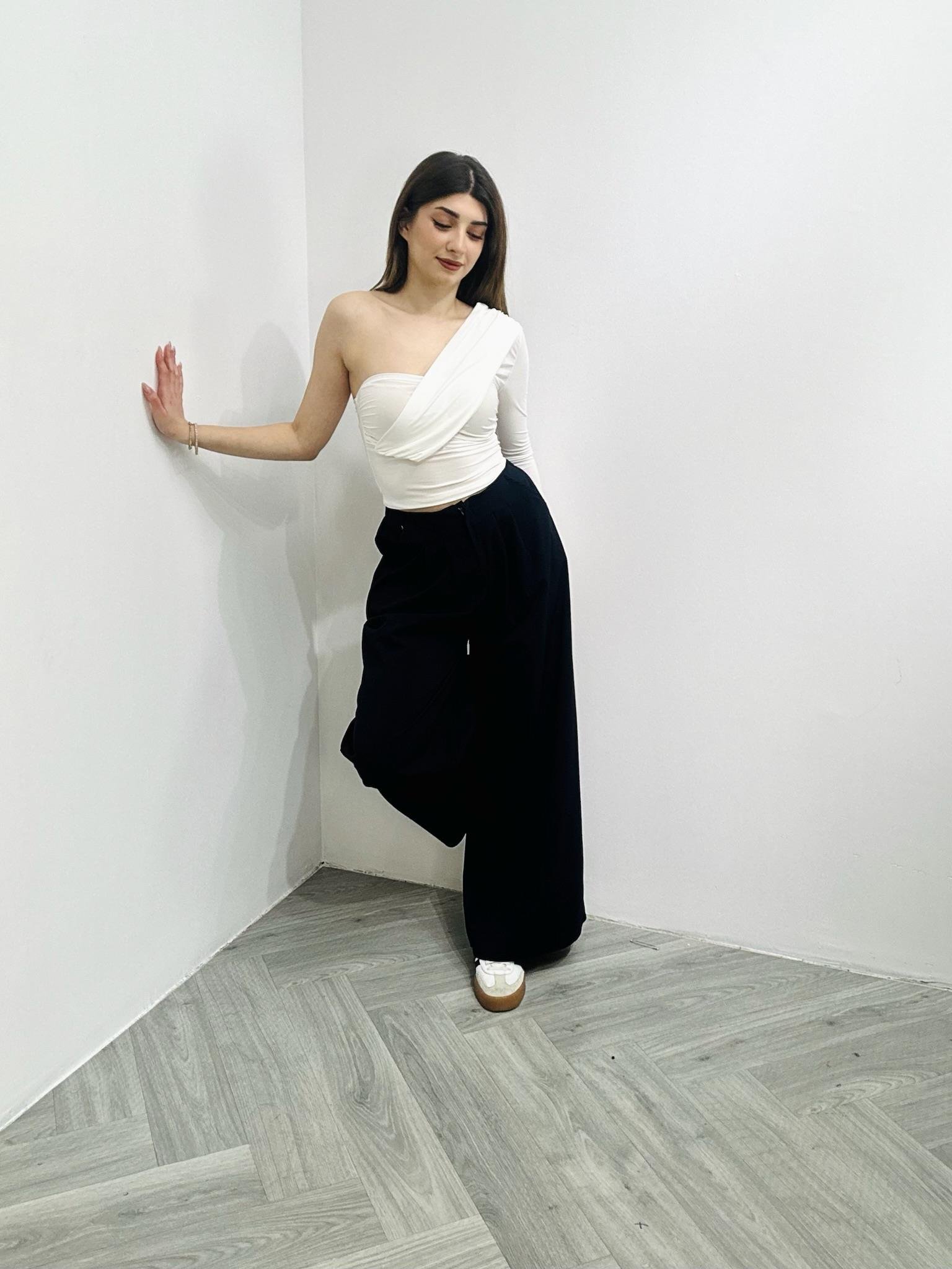 Dubble Kumaş Pile Detay Bel Arkası Lastikli Palazzo Pantolon 