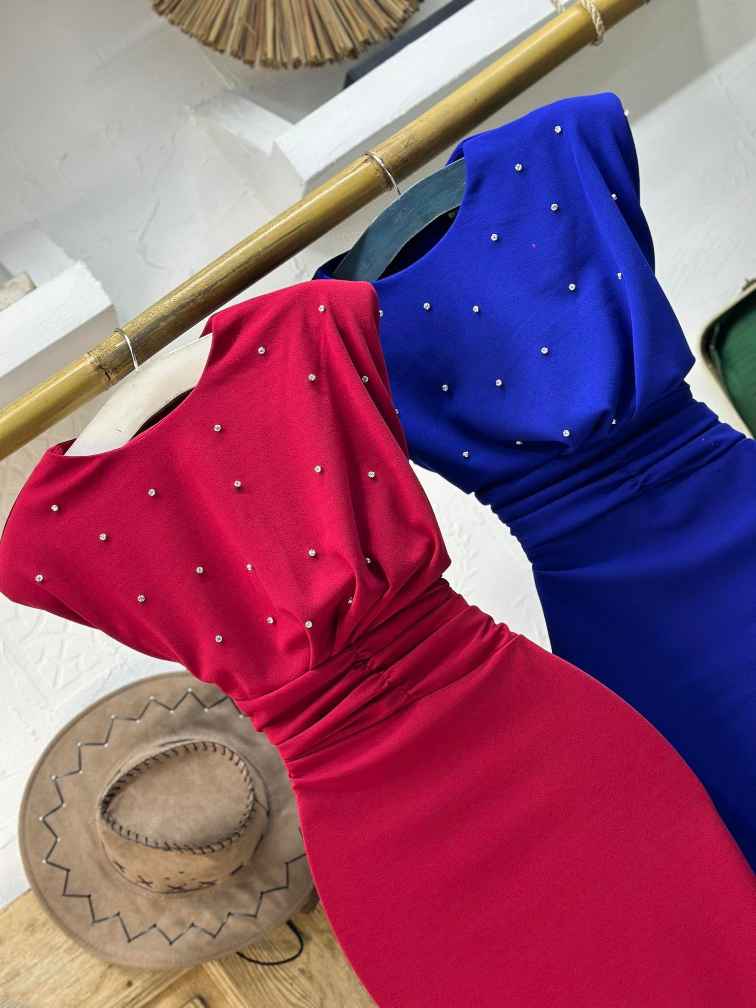 Dubble Kumaş Taş Dizayn Bel Detay Midi Boy Elbise