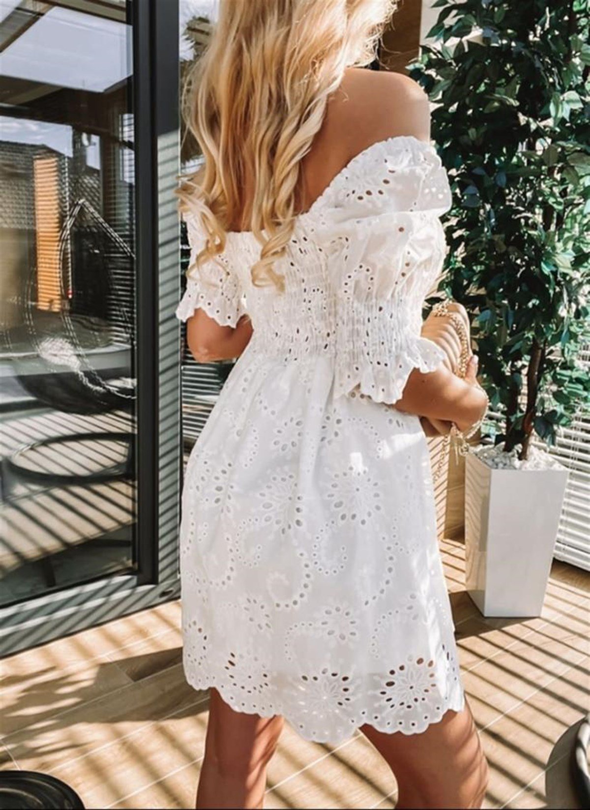 FİSTO KUMAŞ ÜSTÜ GİPELİ MADONNA YAKA ELBİSE