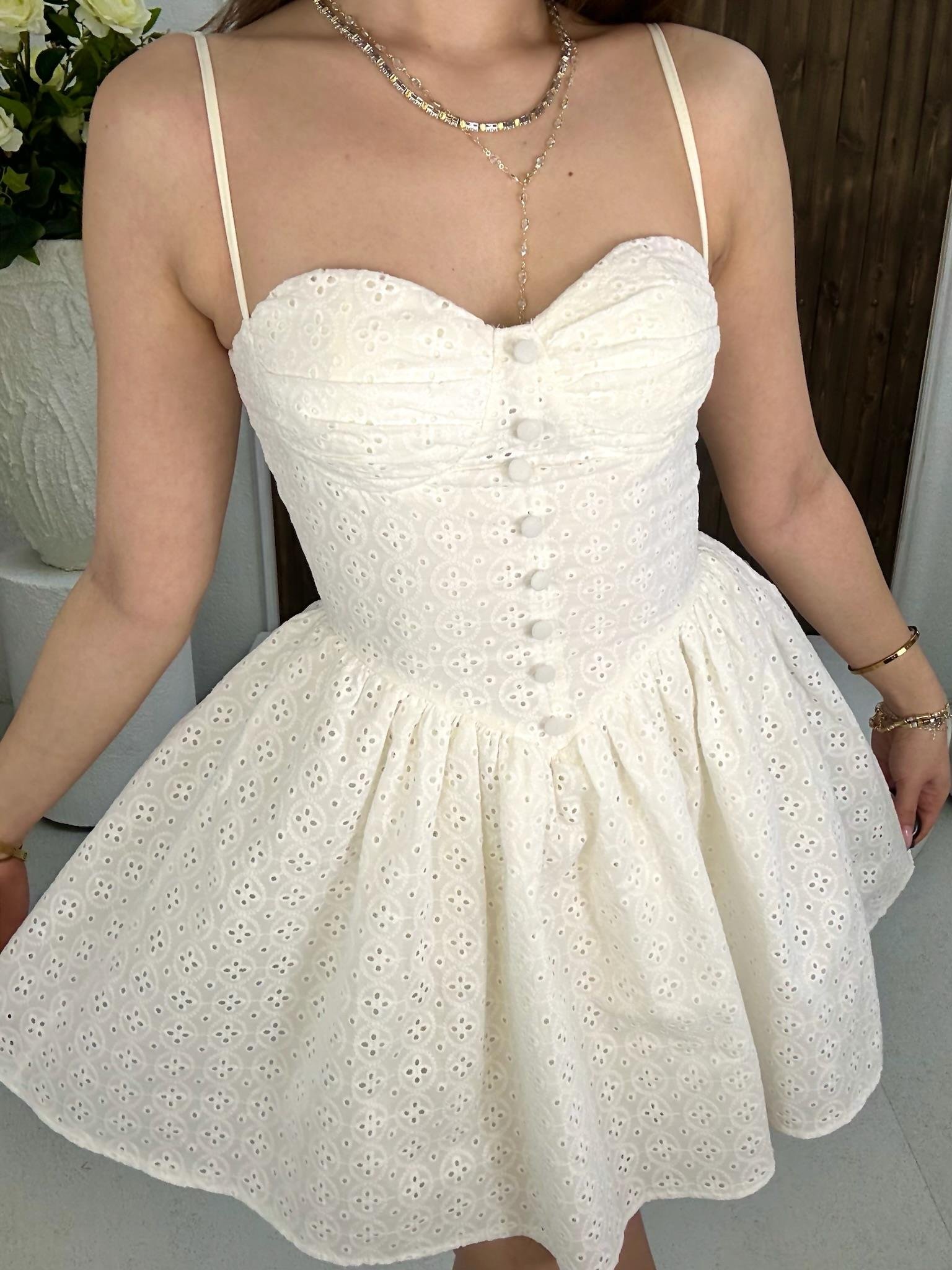 Fisto Vual Kumaş Kaplama Düğmeli Büzgü Etekli Tasarım Elbise 