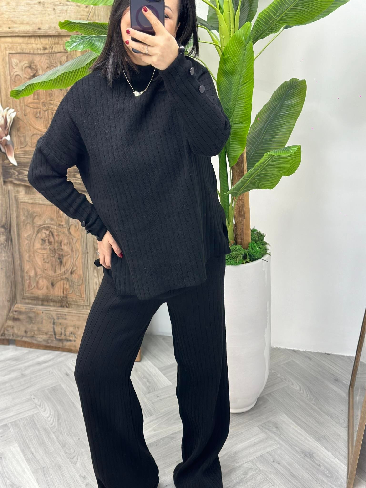 Fitilli Triko Yarım Balıkçı Pantolonlu İkili Siyah Takım