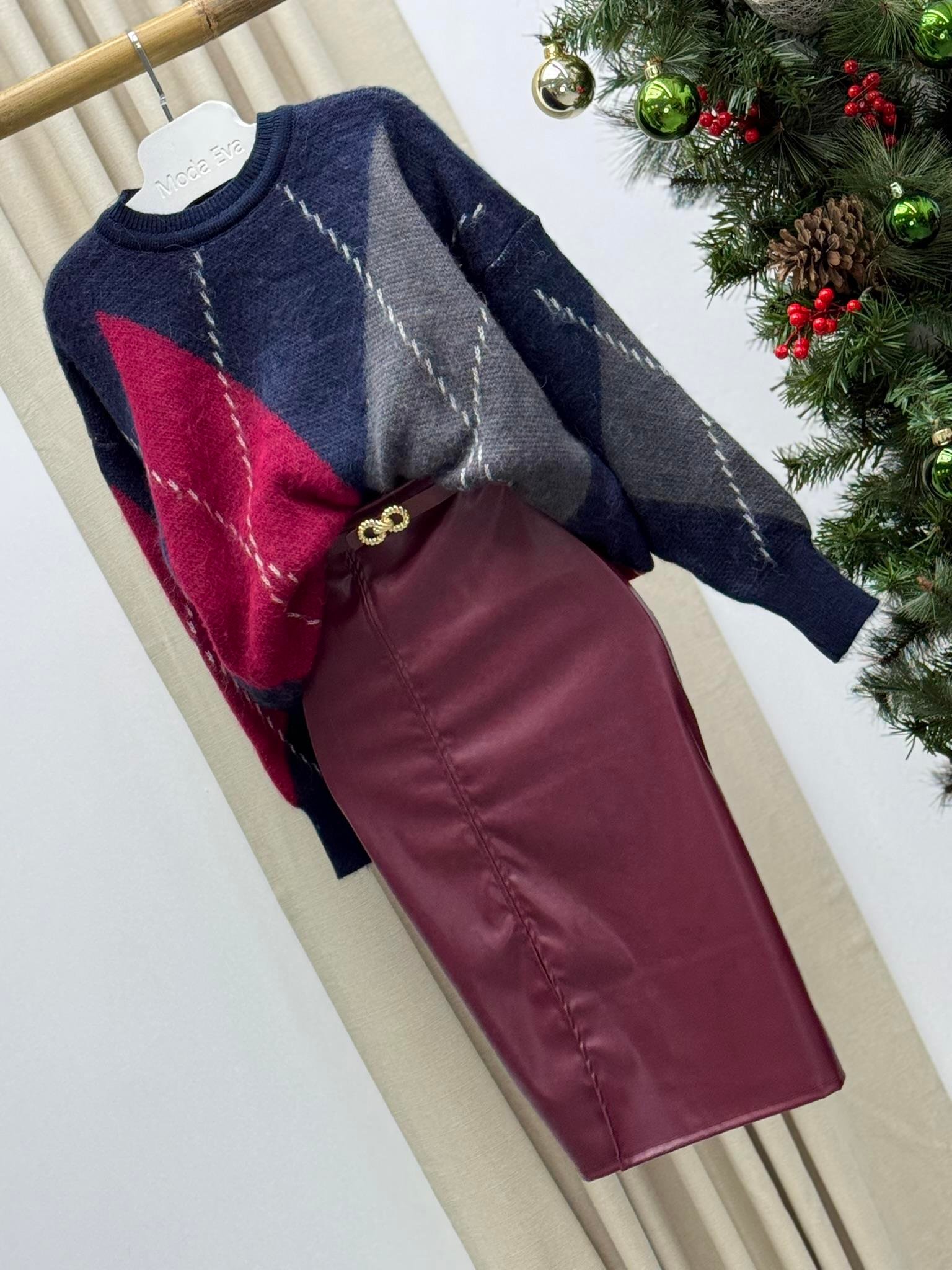 Full Likralı Fermuarsız Yırtmaçlı Pu Deri Bordo Kalem Etek