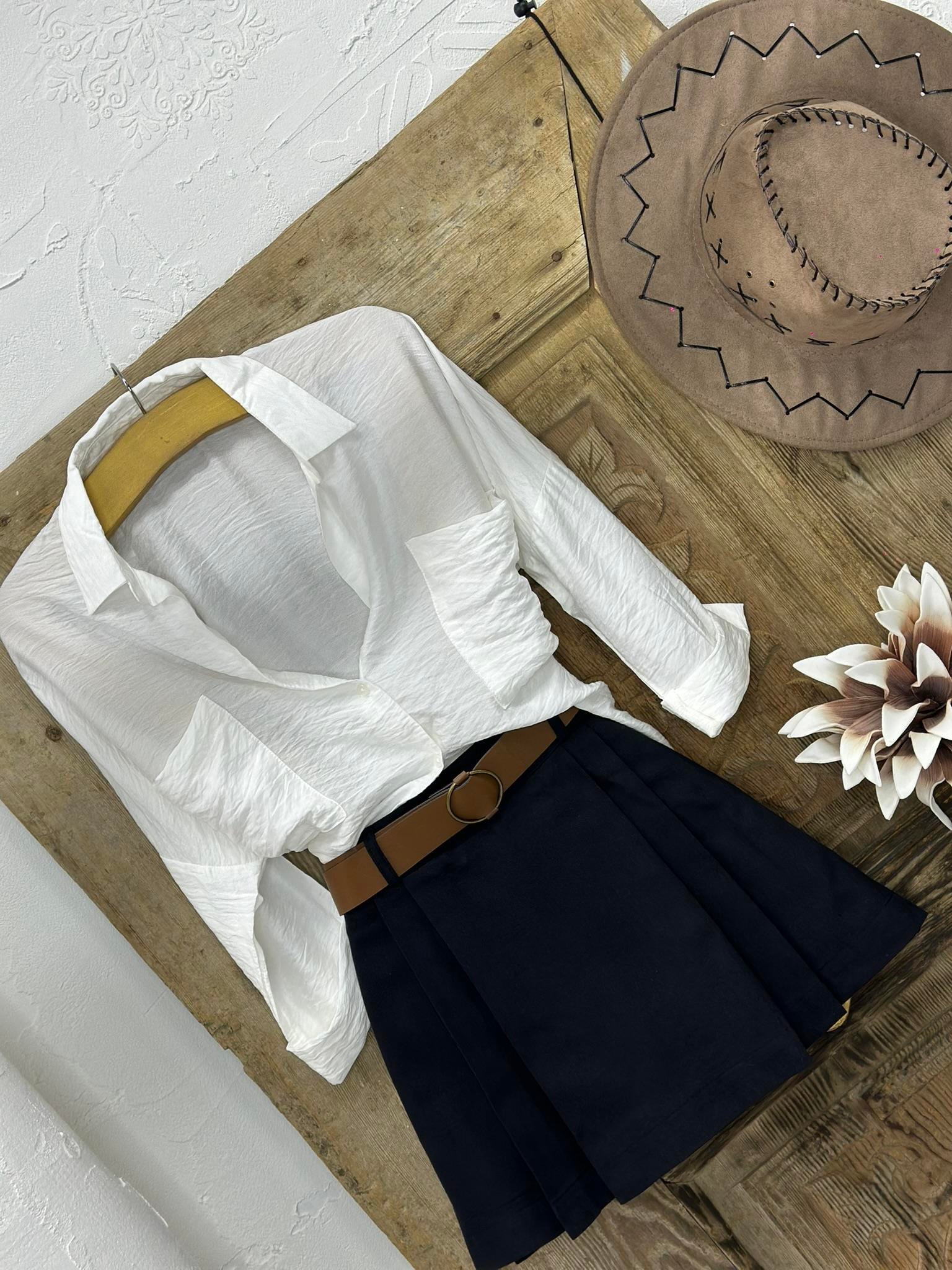 Gabardin Kumaş Kemerli Pileli Şort Etek