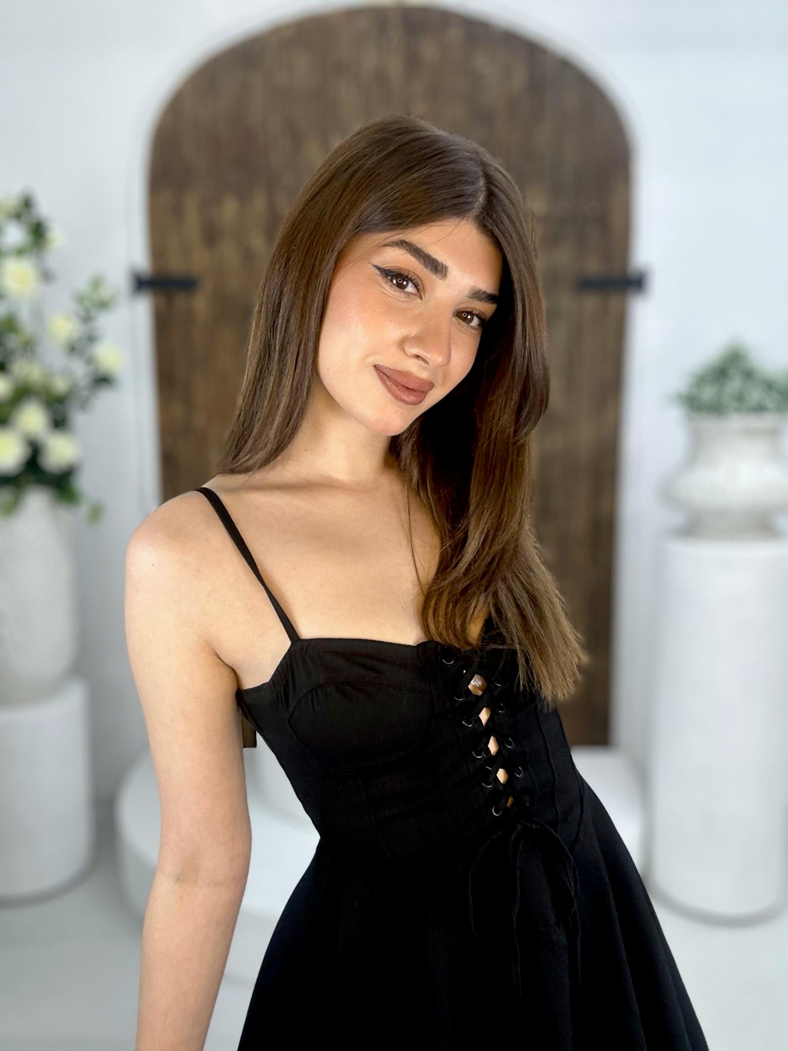 Gabardin Kumaş Kuşgözü Detay Kloş Mini Elbisemiz Siyah