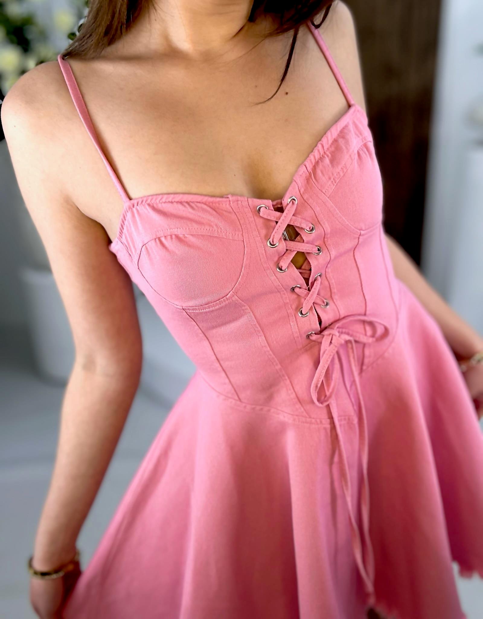 Gabardin Kumaş Kuşgözü Detay Kloş Mini Elbisemiz Pembe