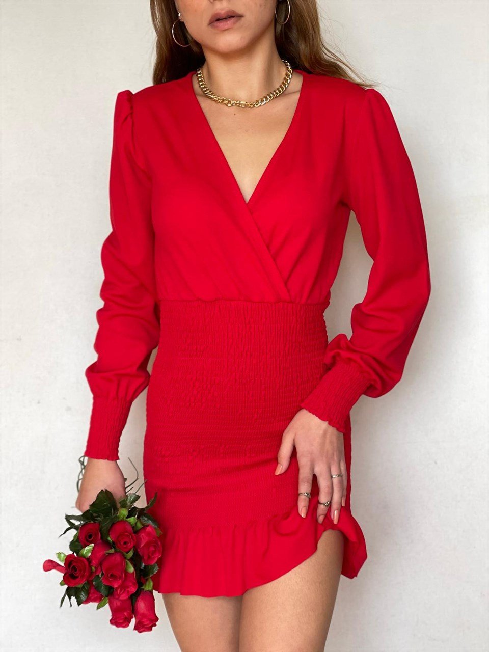 Gipe Detay Etek Ucu Fırfırlı Kruvaze Yaka Crep Dokuma Kumaş Elbise