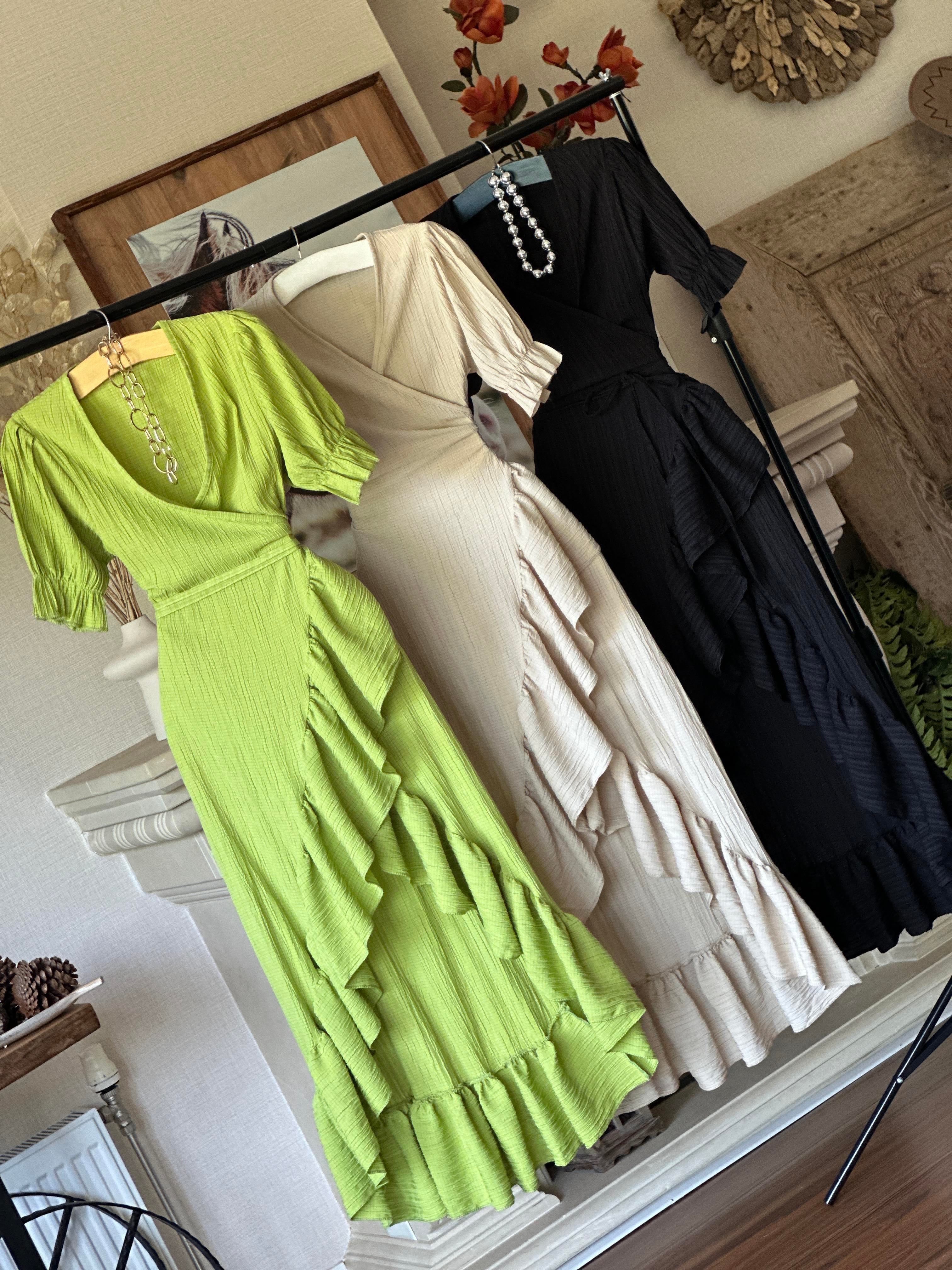 Gofre Kumaş Eteği Volanlı Anvalop Elbise