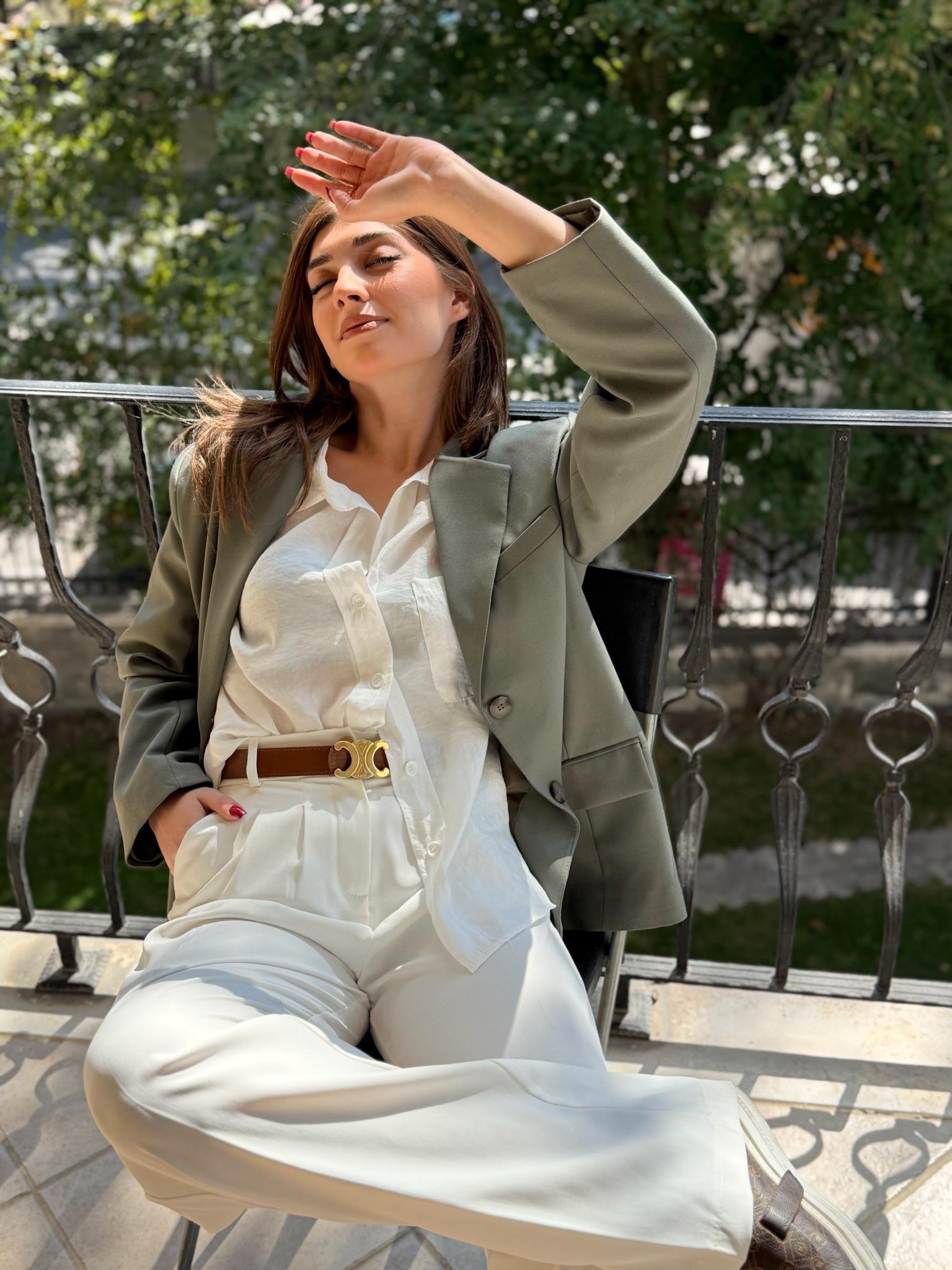 Gold Düğmeli Pileli Palazzo Beyaz