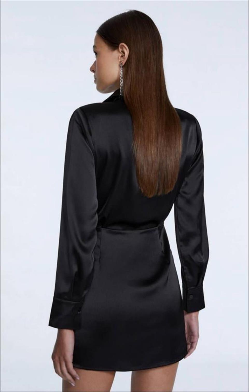 Gramajlı Saten Kumaş Drapeli Zarf Etekli Gömlek Yaka Elbisemiz