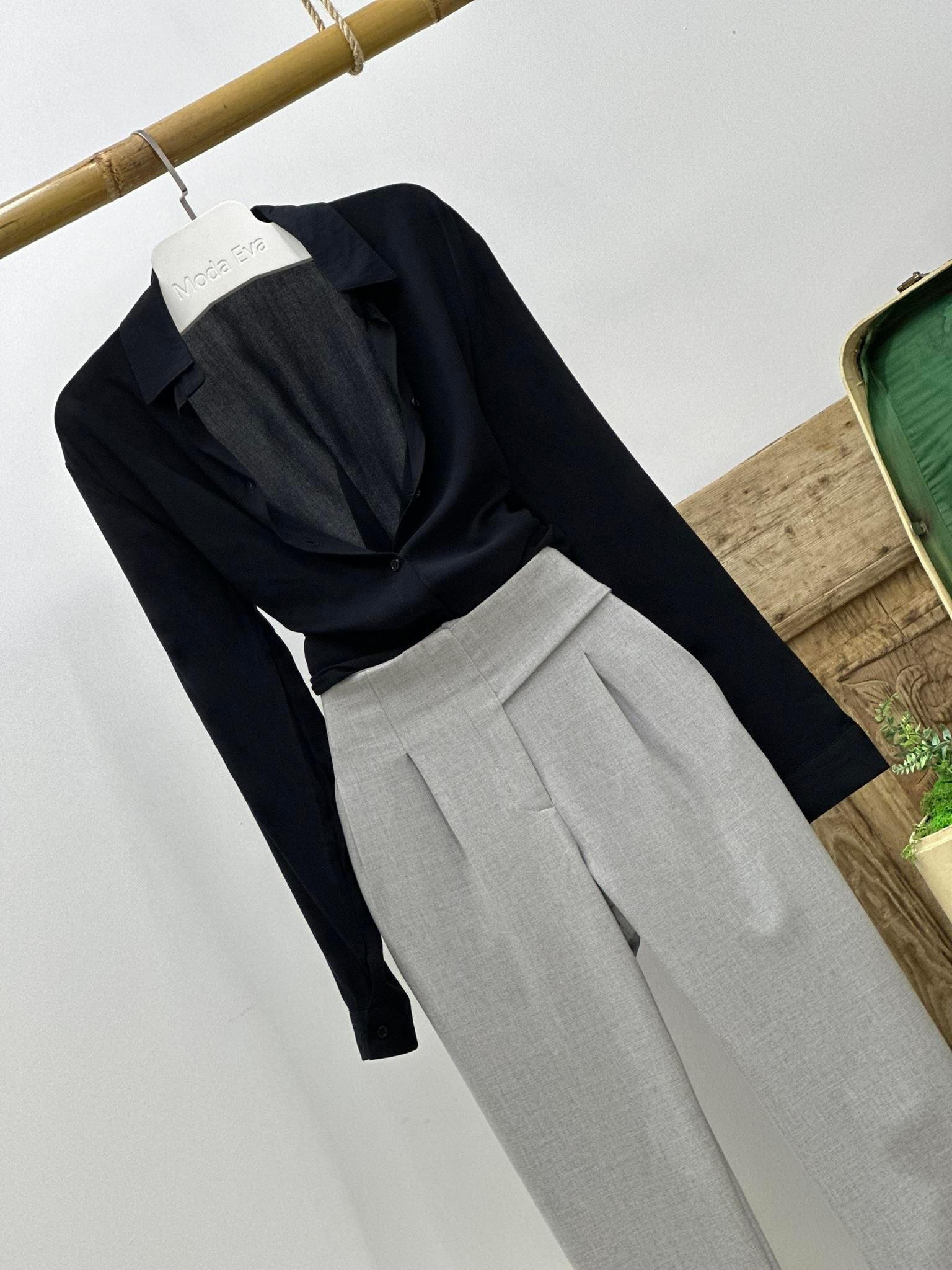 Gri Çift Düğme Detaylı Pileli Tasarım Pantolon 