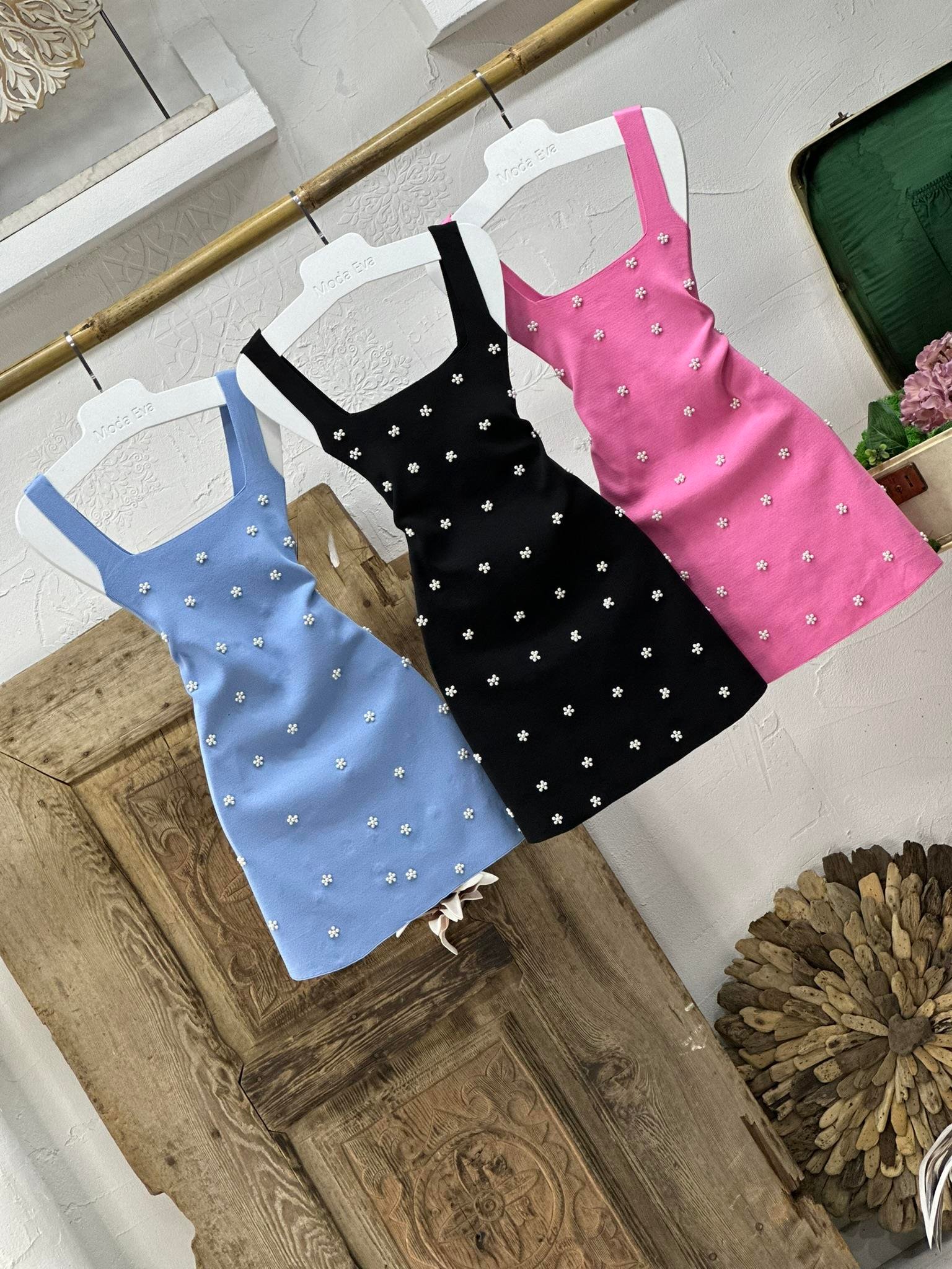 İnci Detaylı Kare Yaka Elbise