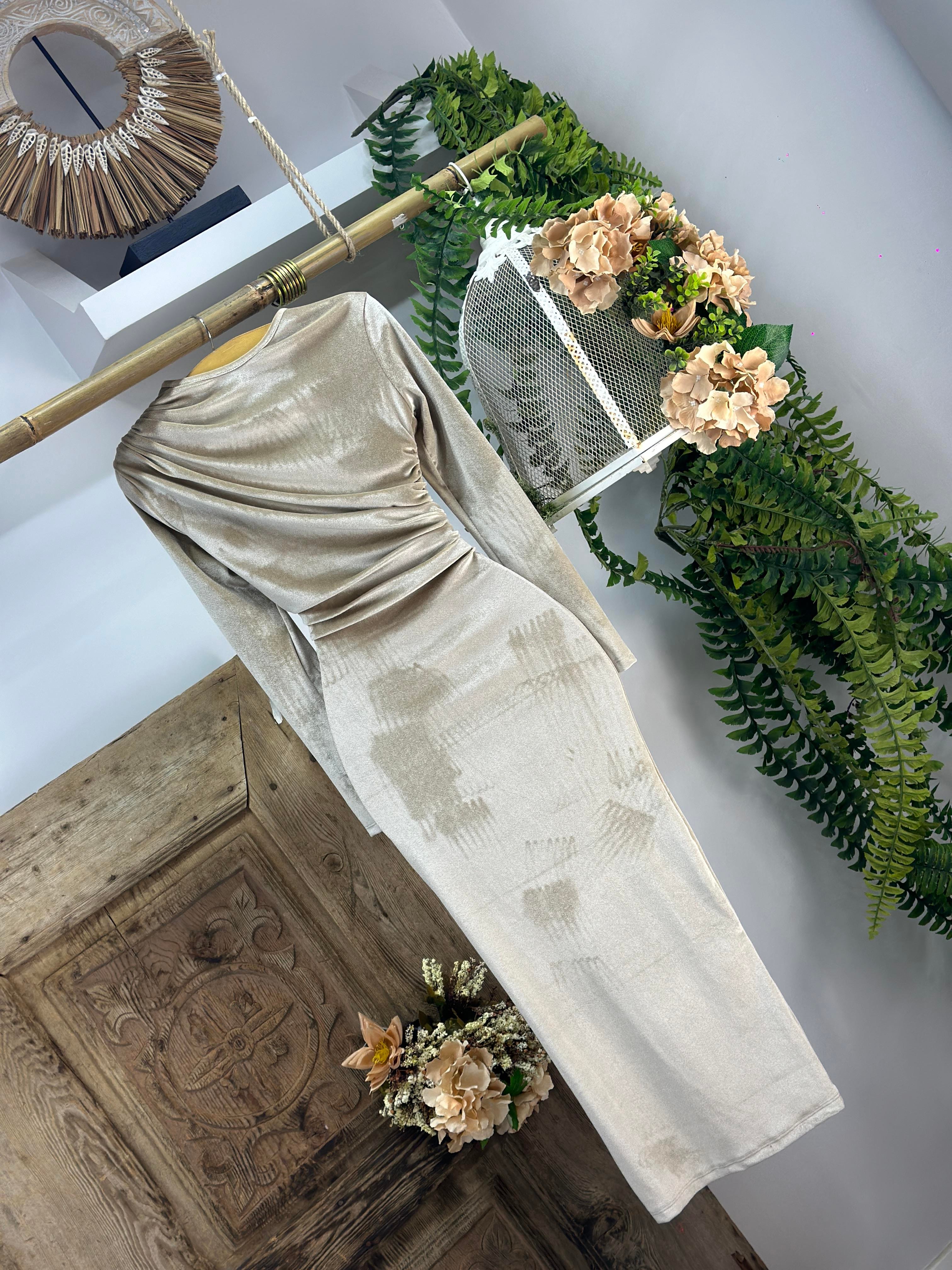 İnci Kadife Kumaş Drape Detaylı Uzun Tasarım Elbise 