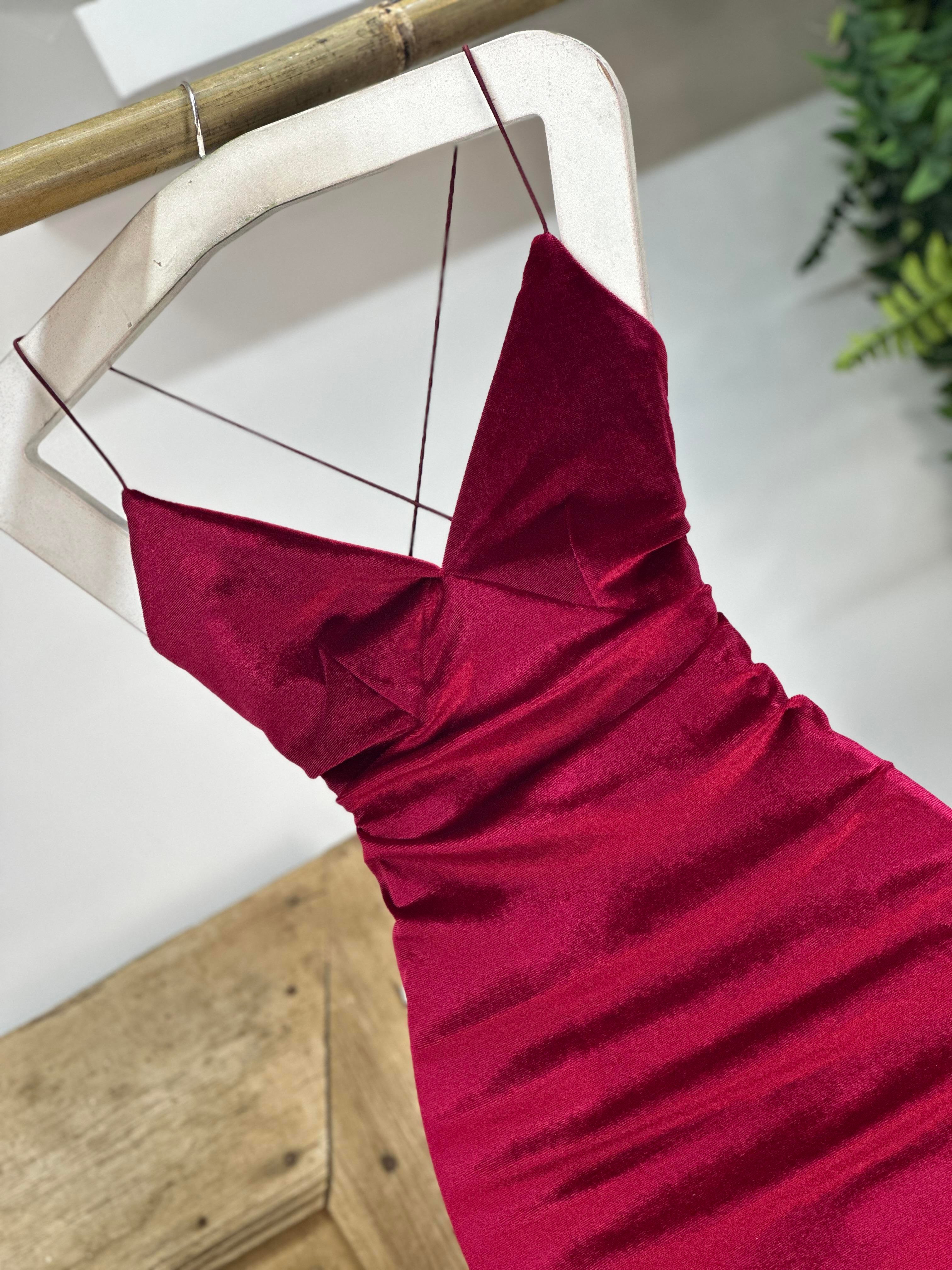 İnci Kadife Kumaş Sırt Çapraz Detaylı Tasarım Elbise