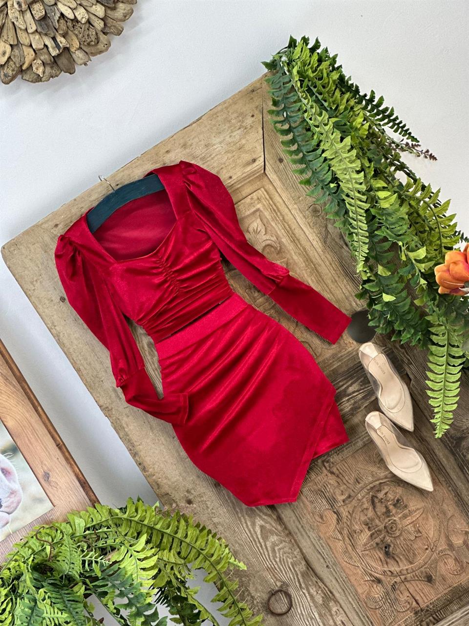 İnci Kadife Kumaş Tasarım Drape Detay Etek 