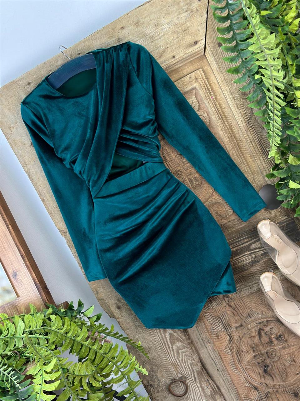 İnci Kadife Kumaş Tasarım Drape Detay Etek 