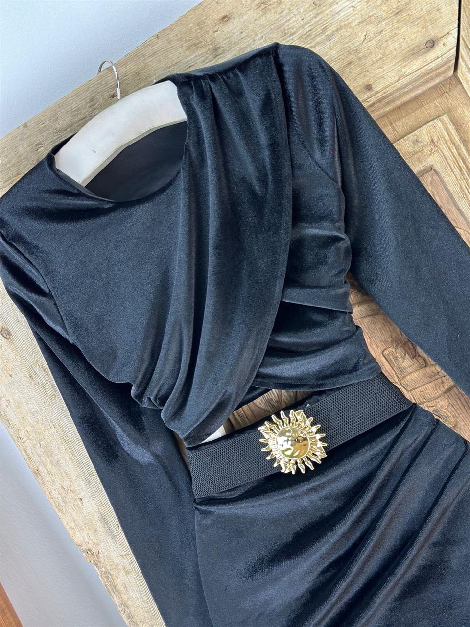 İnci Kadife Kumaş Yaka Drapeli Çapraz Detay Bluz 