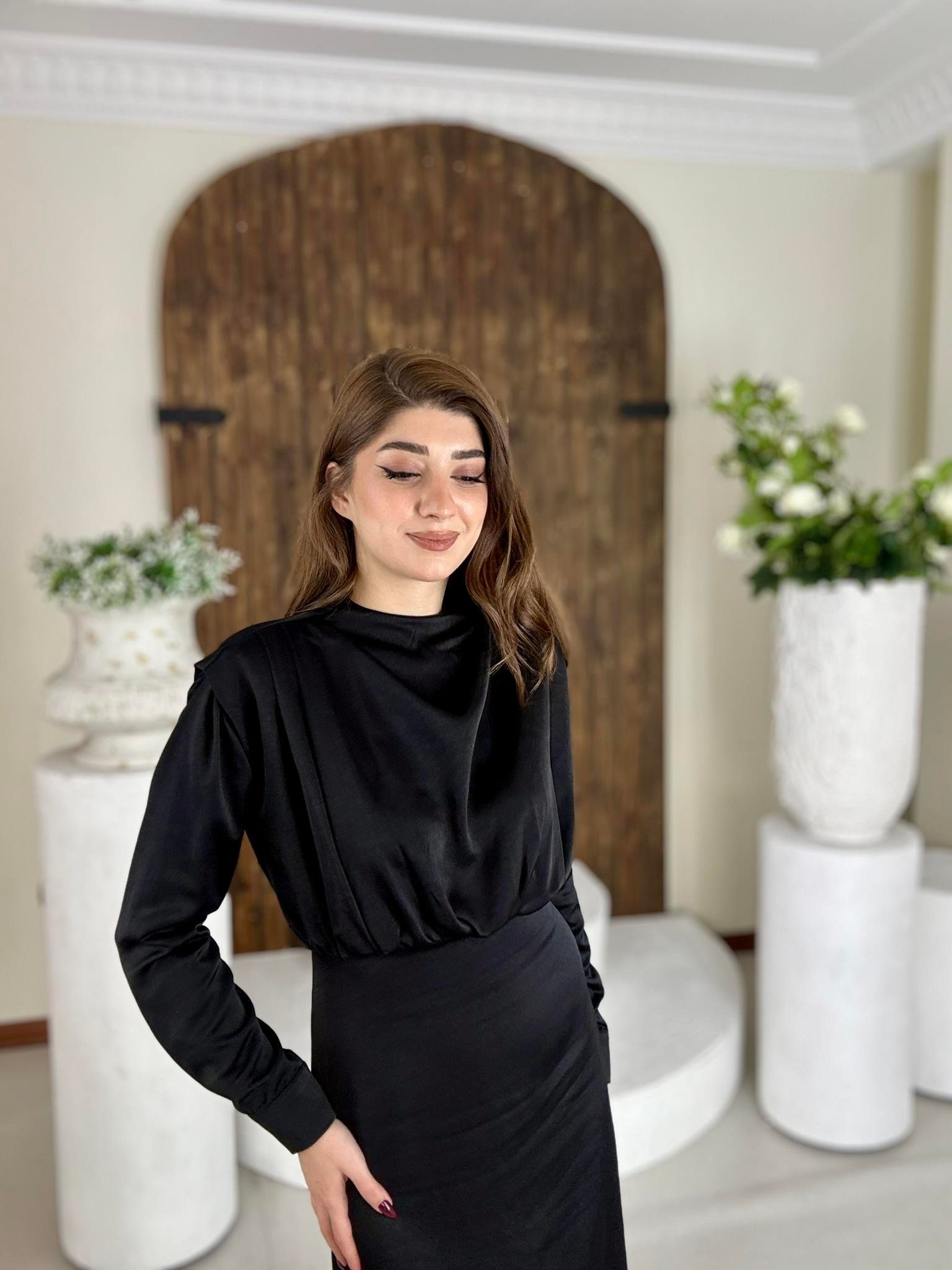 İpek Saten Kumaş Vatkalı Uzun Elbise