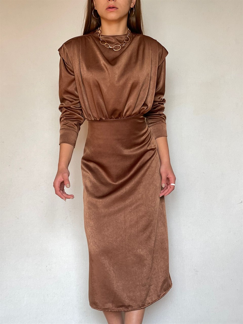 İpek Satwb Kumaş Vatkalı Uzun Elbise