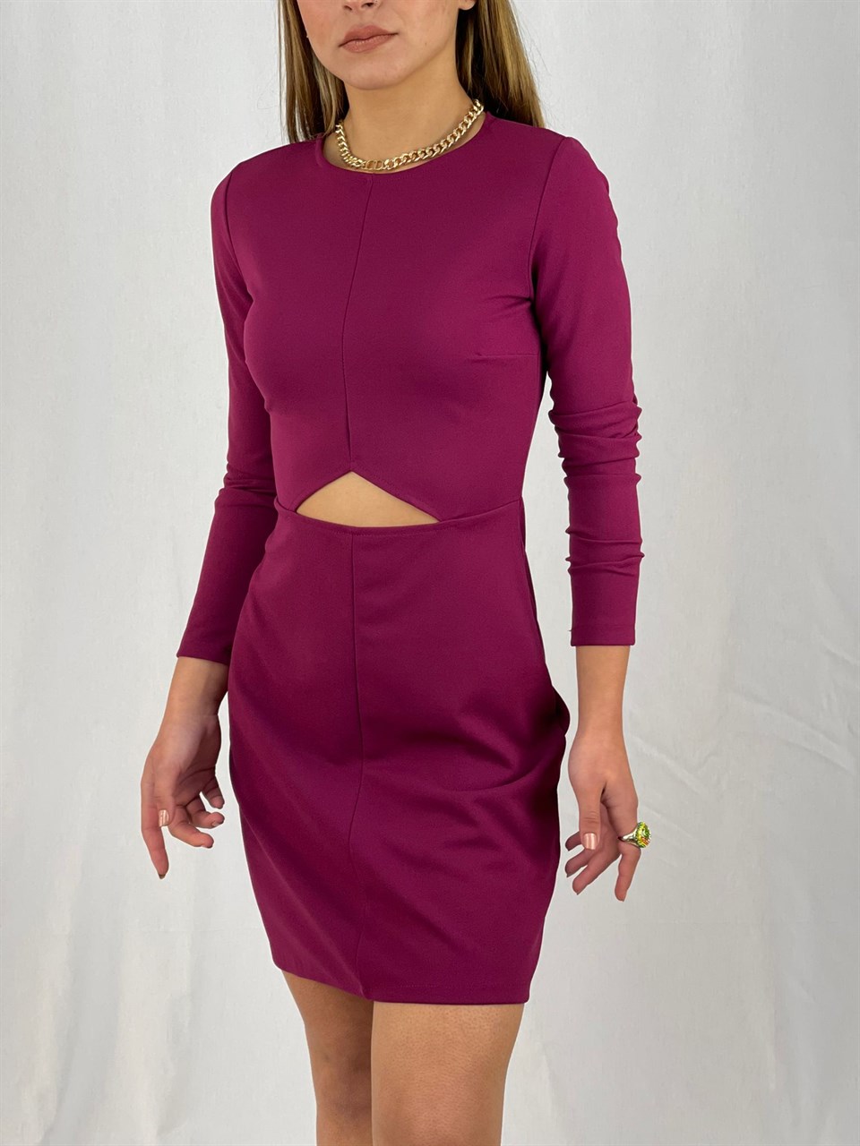 İthal Crep Dokuma Kumaş Yuvarlak Yaka Bel Pencere Detay Elbise