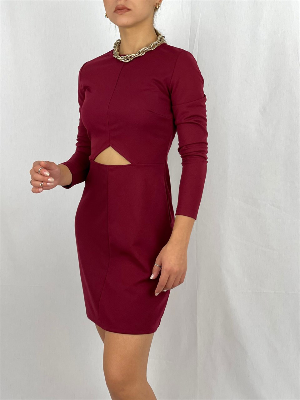 İthal Crep Dokuma Kumaş Yuvarlak Yaka Bel Pencere Detay Elbise