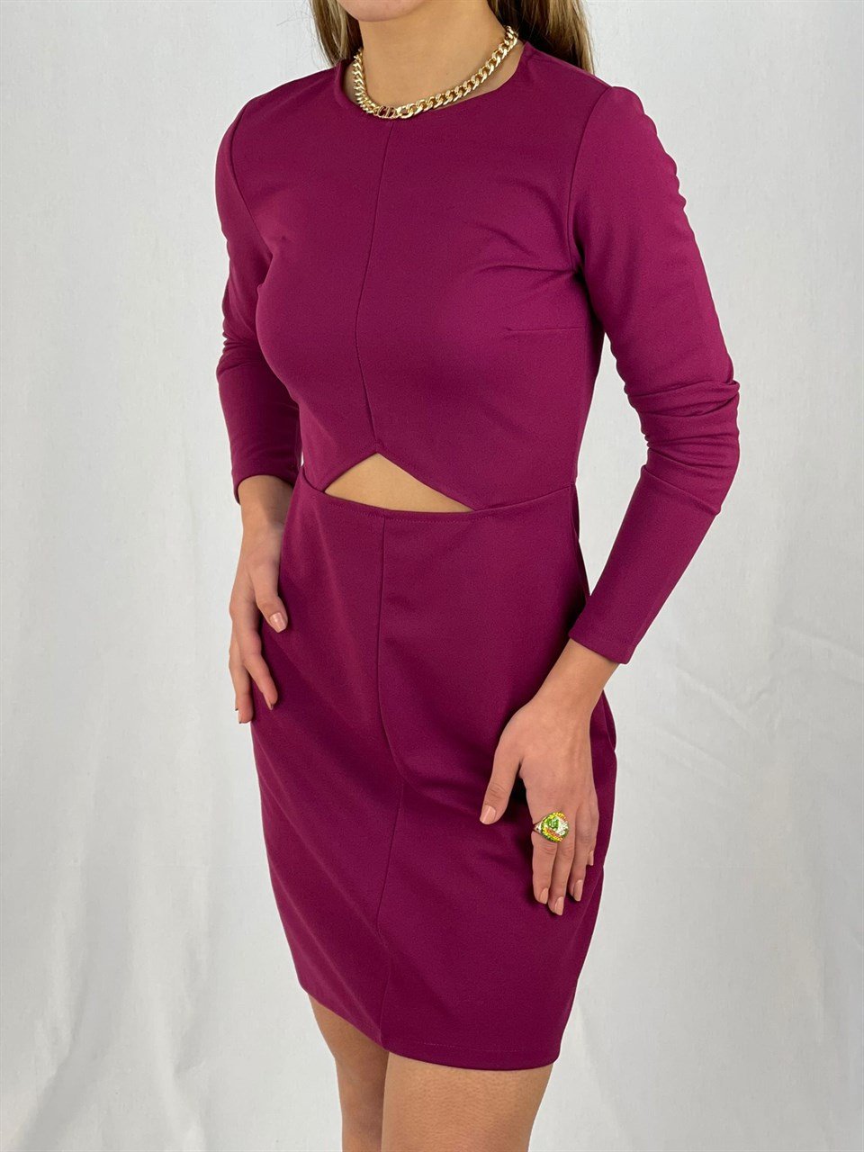 İthal Crep Dokuma Kumaş Yuvarlak Yaka Bel Pencere Detay Elbise