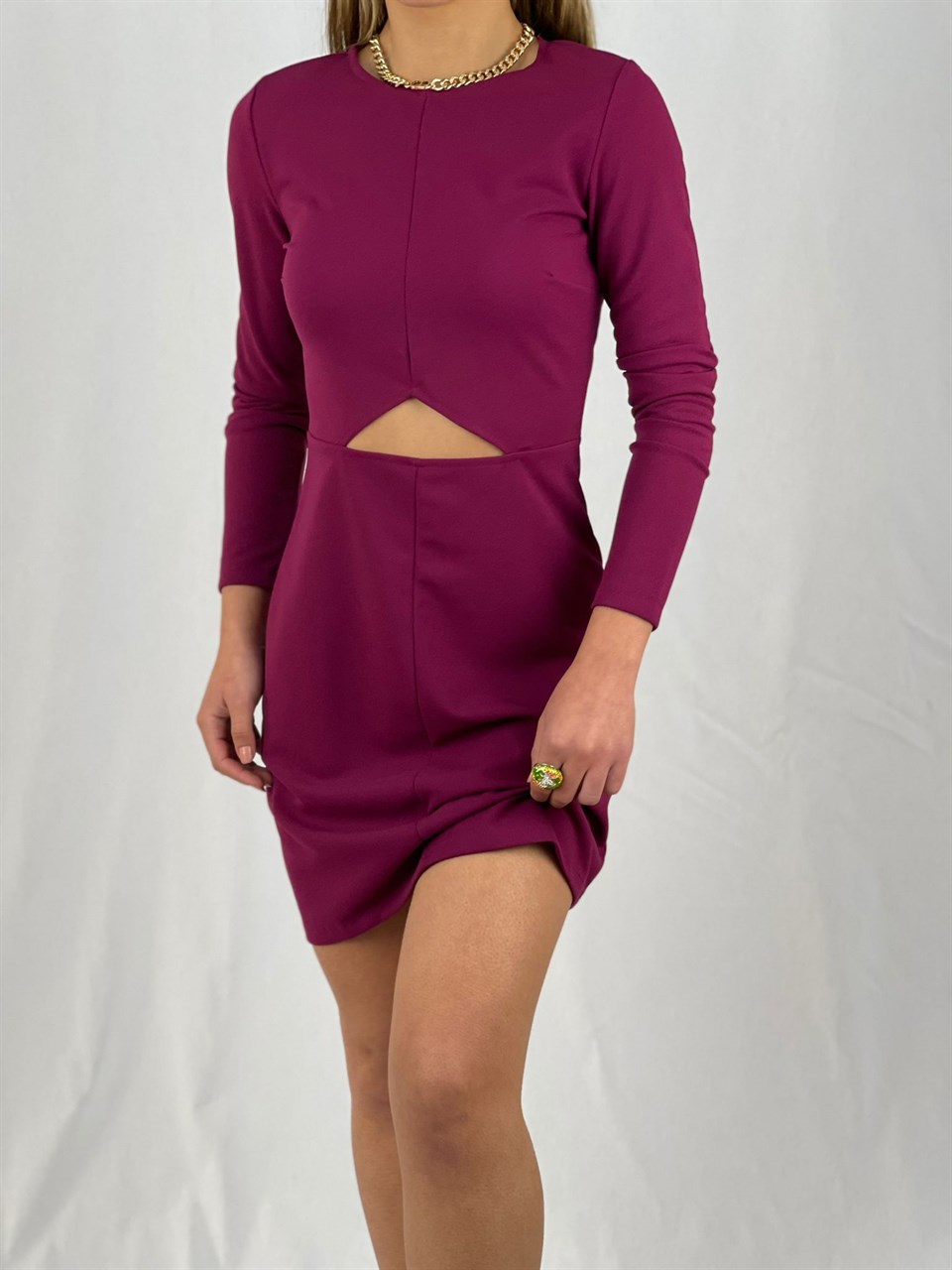 İthal Crep Dokuma Kumaş Yuvarlak Yaka Bel Pencere Detay Elbise