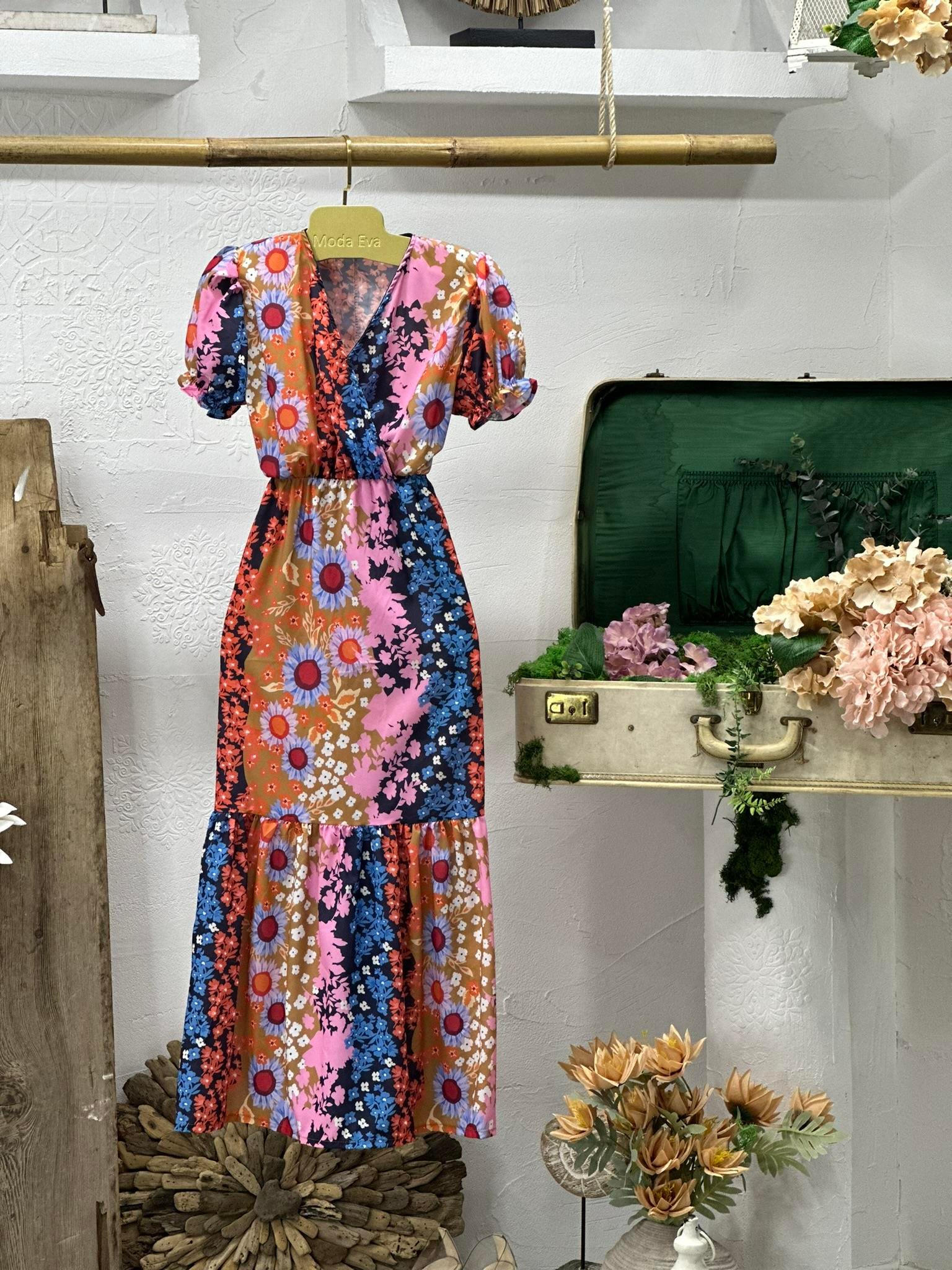 İthal Crep Kumaş Çiçek Desen Kruvaze Yaka Kollar Büzgülü Uzun Elbise 